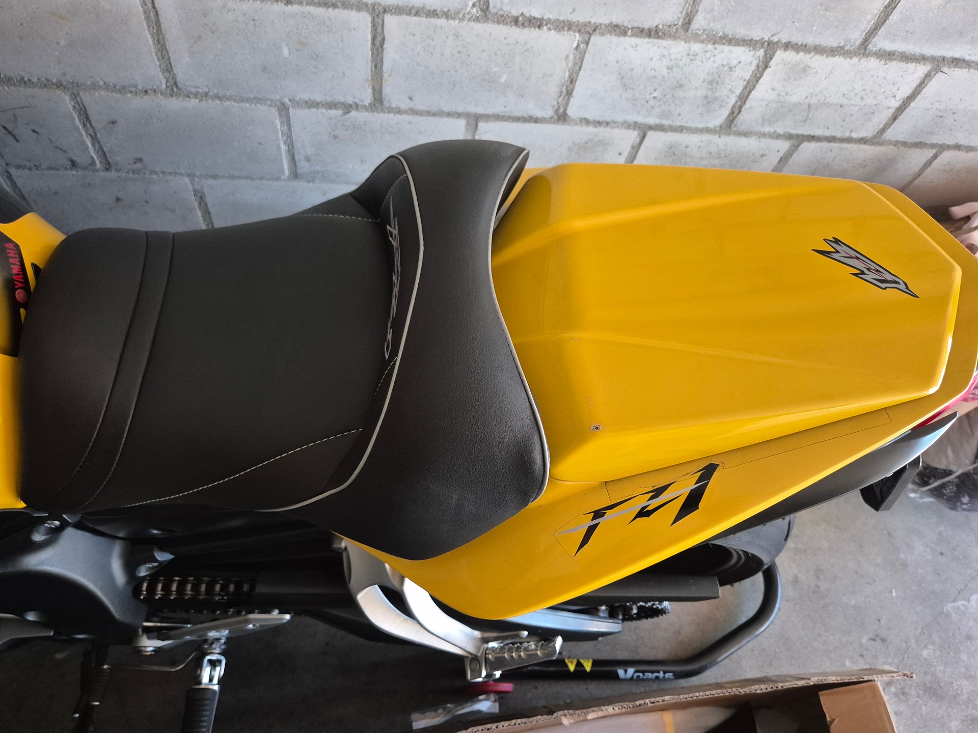 YAMAHA FZ1 N-image-8