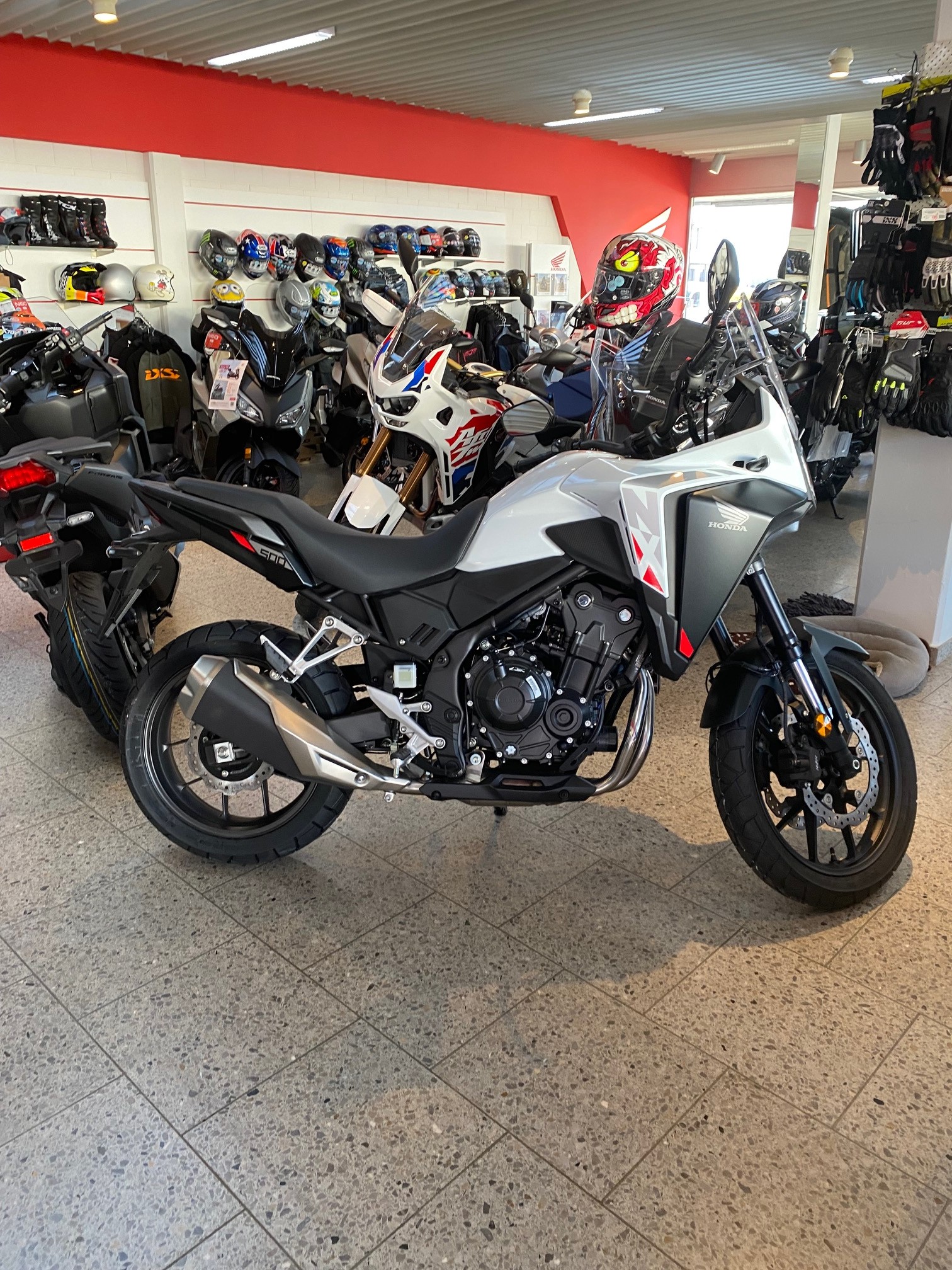 HONDA CB 500 X-showroom-element-1