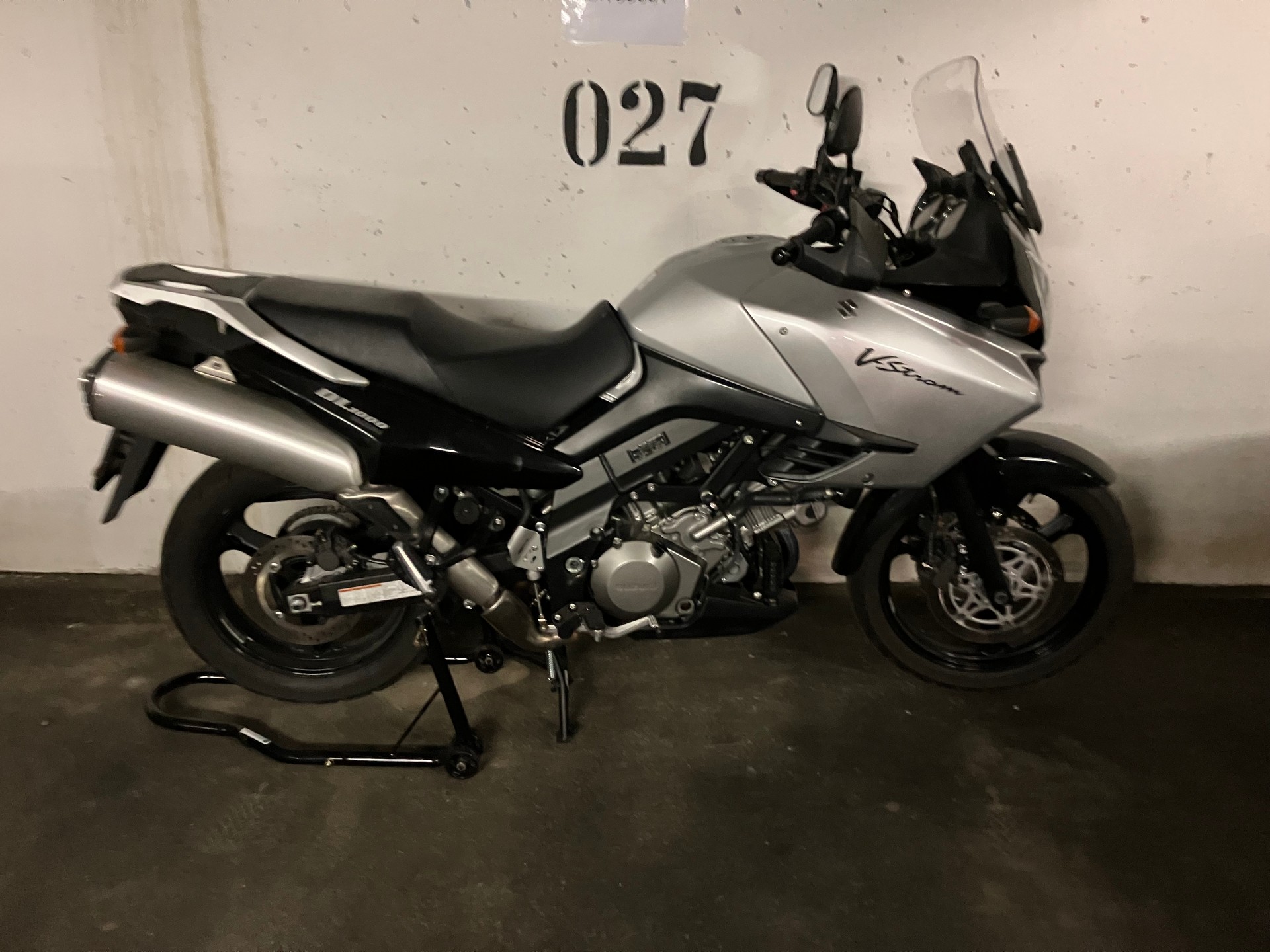 SUZUKI DL 1000 V-Strom K4-K7