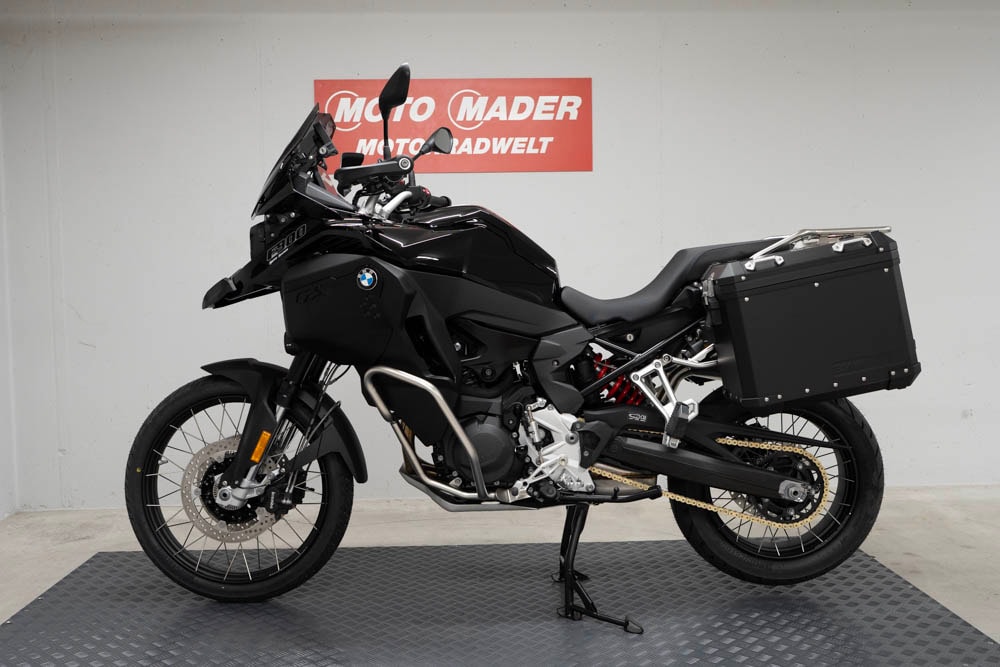 BMW F 900 GS Adventure-image-2