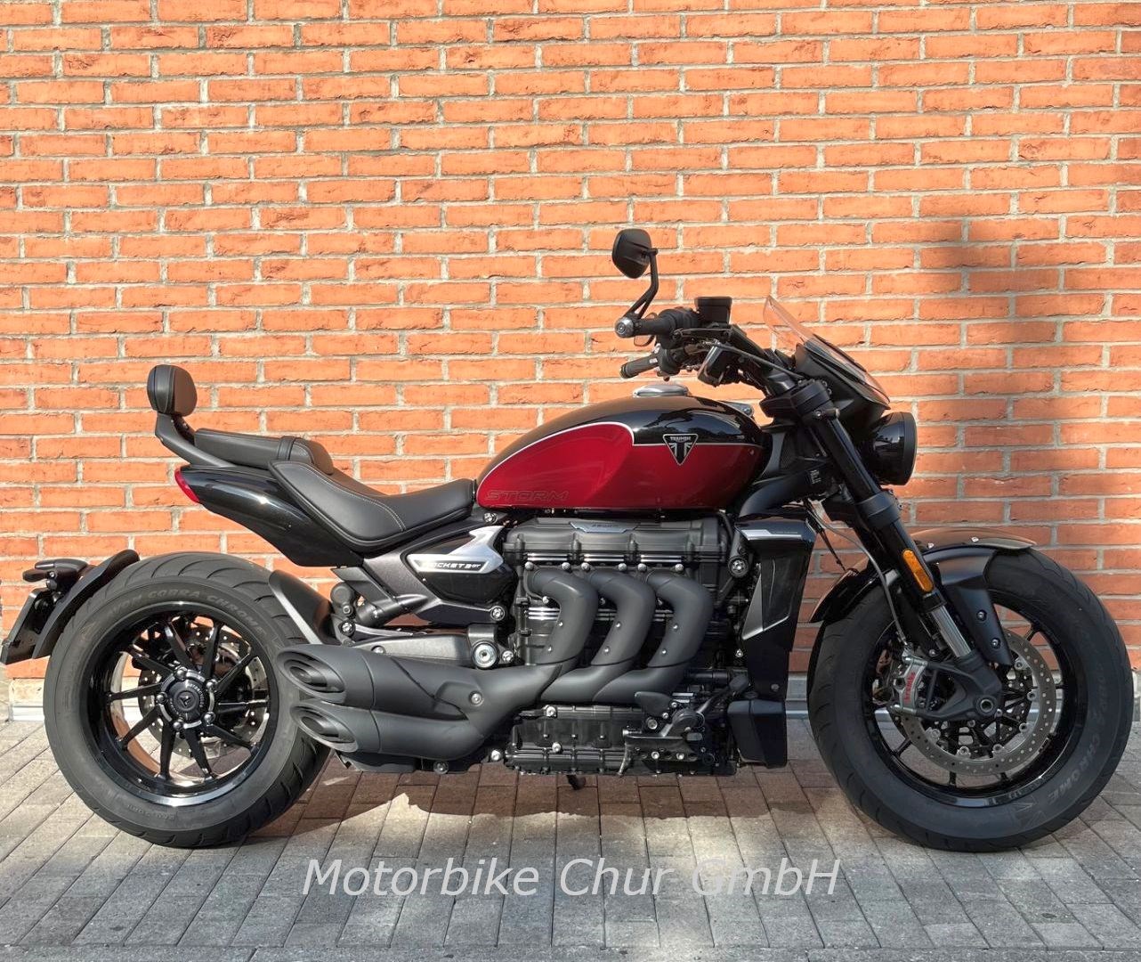 TRIUMPH ROCKET 3 STORM GT