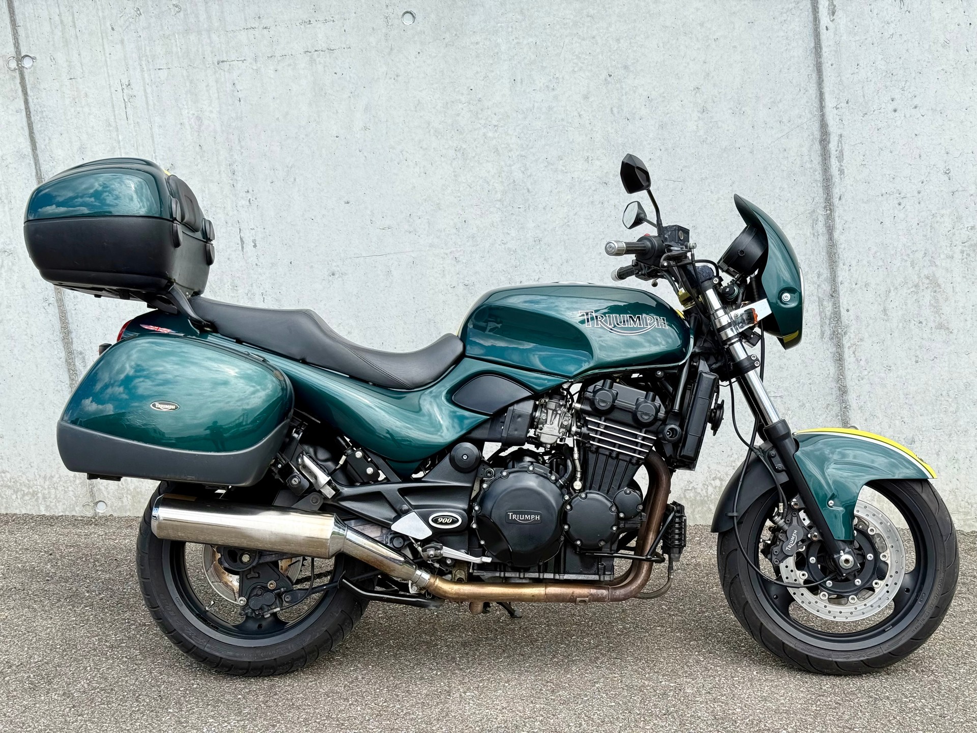 TRIUMPH Trophy 900-showroom-element-3