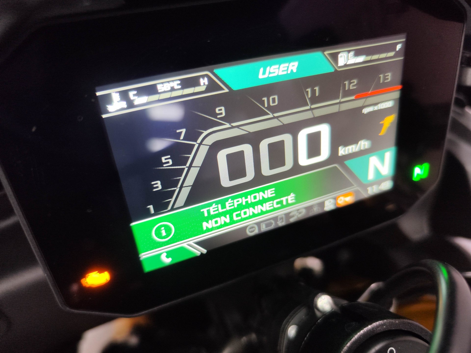 APRILIA Tuono V4 1100 Factory-image-6
