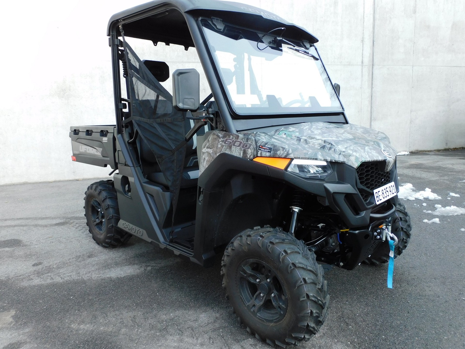 CF MOTO UForce 600 EFI 4x4-image-1