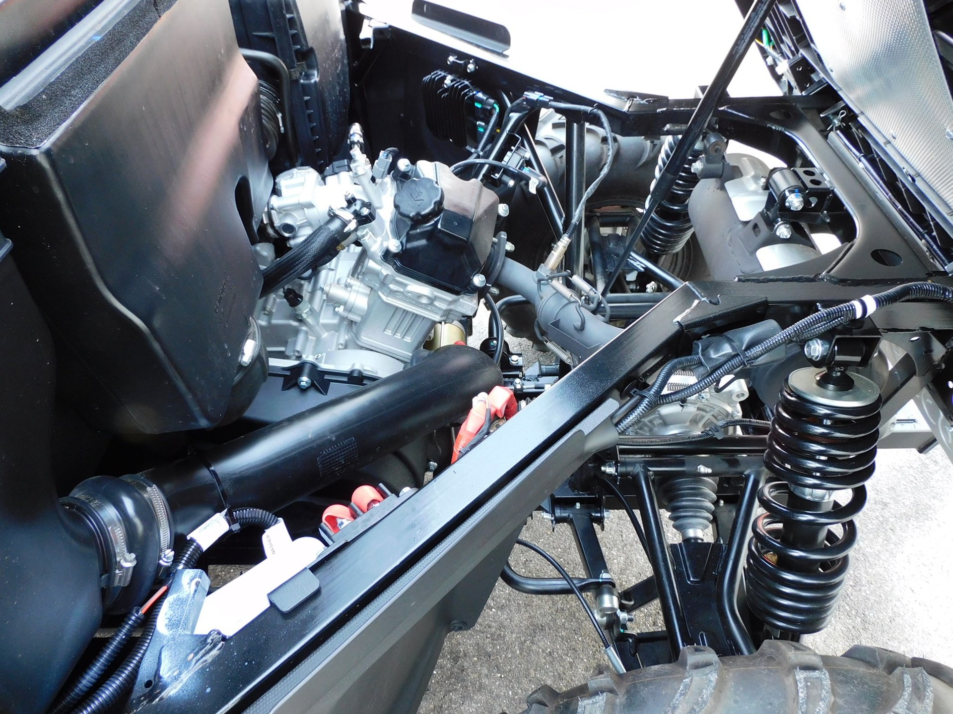 CF MOTO UForce 600 EFI 4x4-image-11