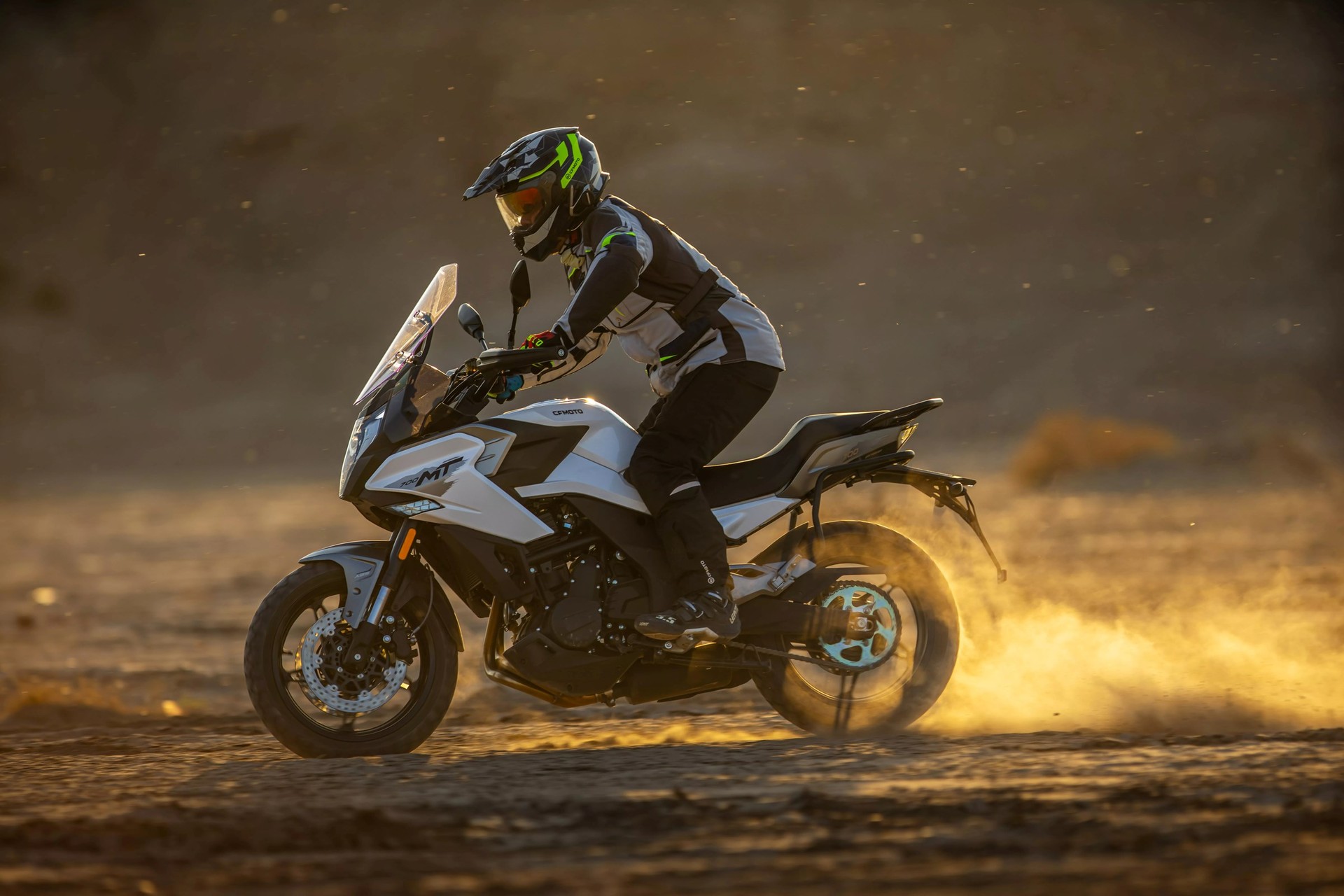 CF MOTO 700MT-image-3