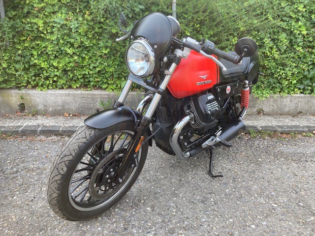 MOTO GUZZI V9 Roamer 850 ABS-showroom-element-1