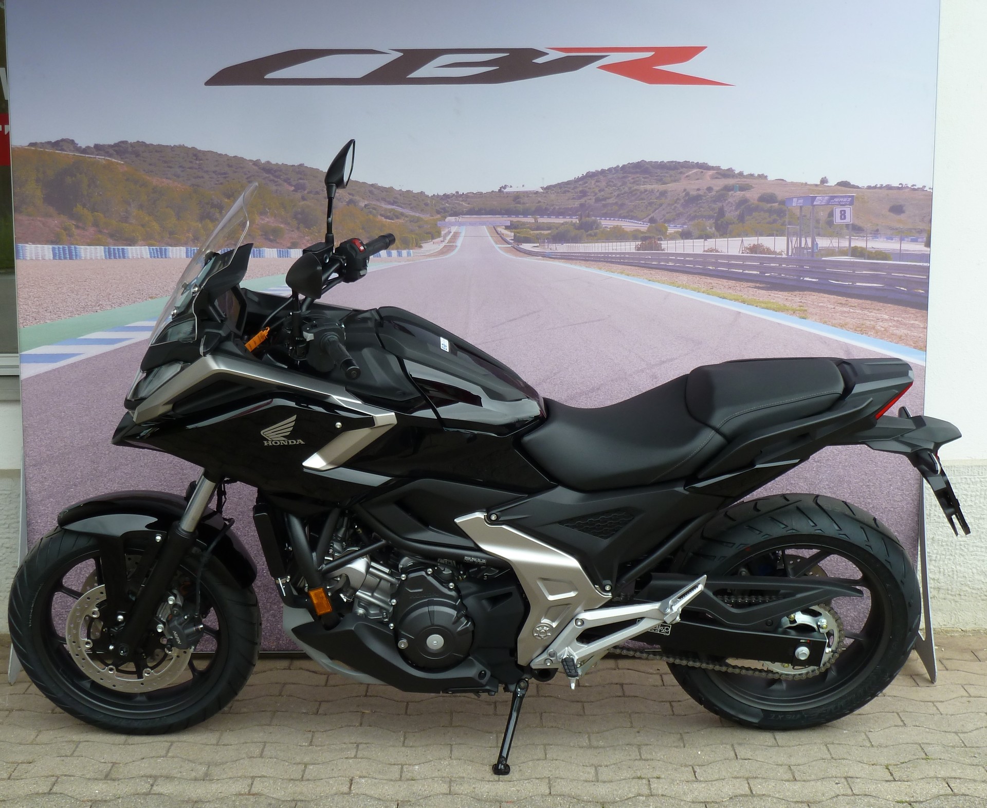 HONDA NC 750 X DCT-showroom-element-2