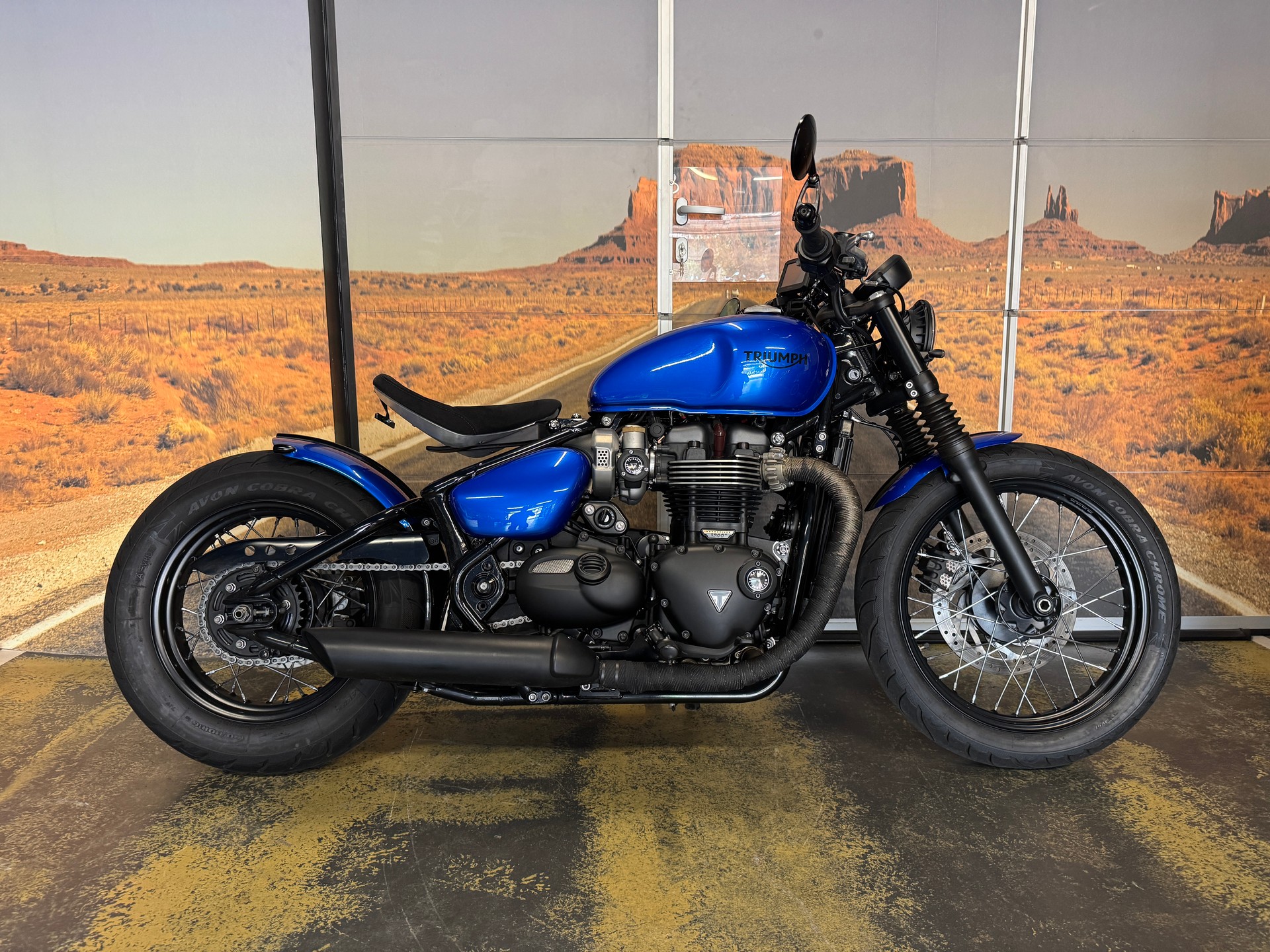 TRIUMPH Bonneville 1200 Bobber ABS