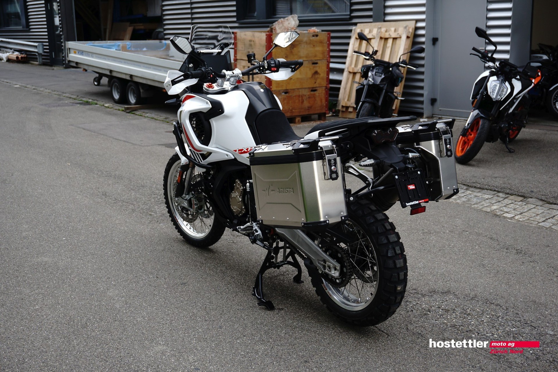 MV AGUSTA Enduro Veloce LXP Orioli #82/500-showroom-element-3