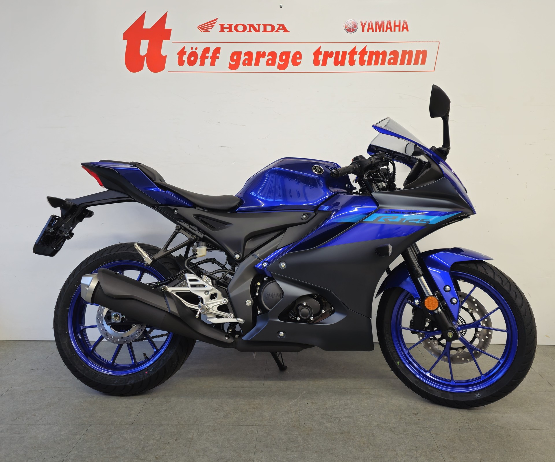 YAMAHA YZF-R 125 ABS-image-0