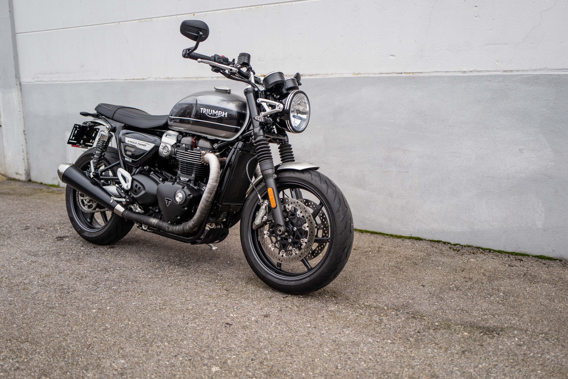 TRIUMPH Speed Twin 1200-image-1