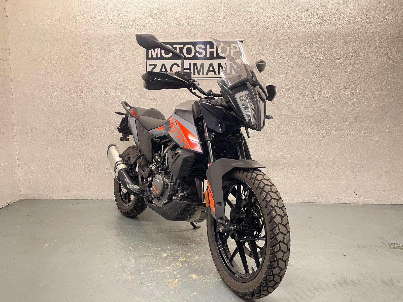 KTM 390 Adventure-showroom-element-2