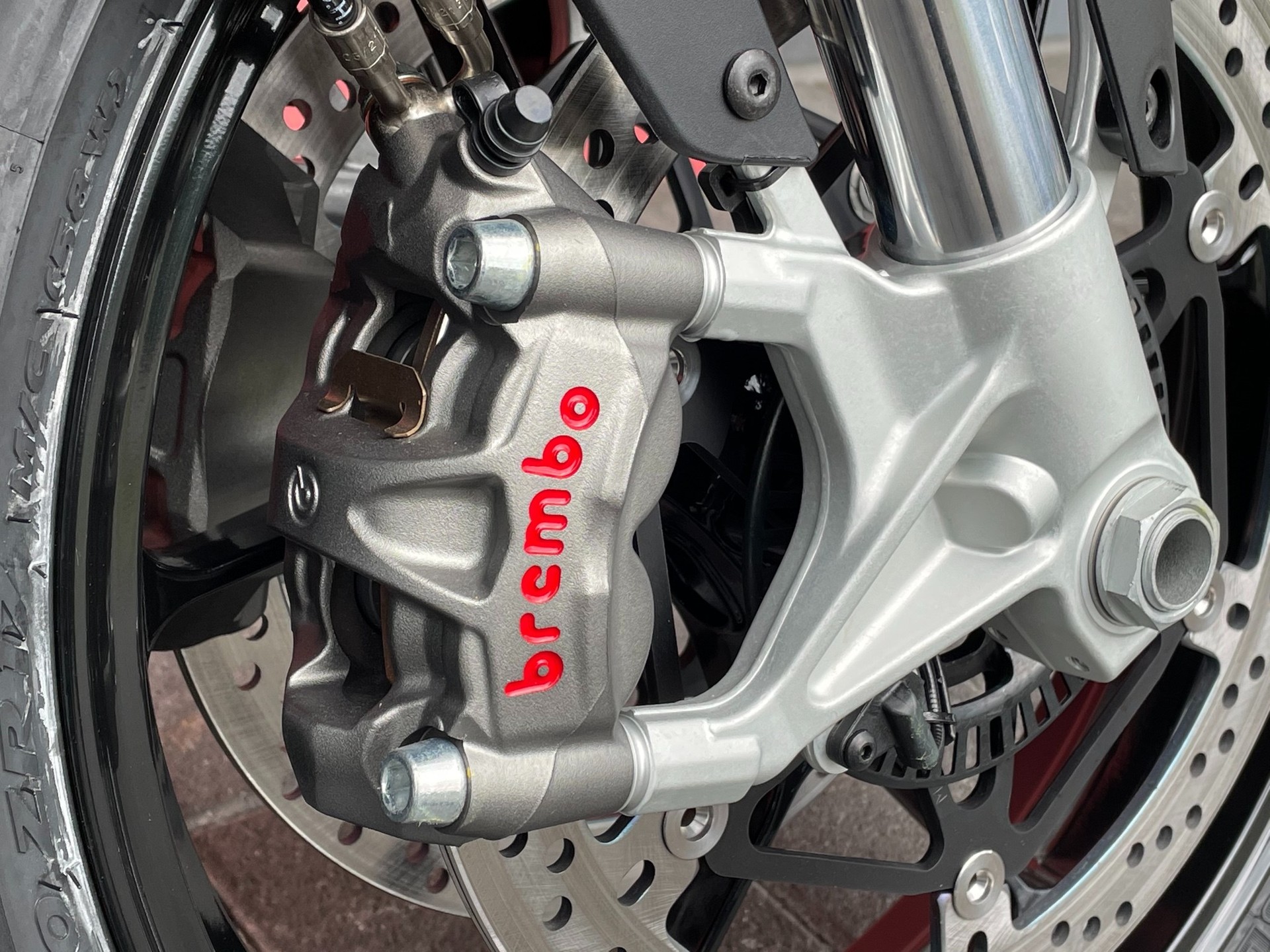 APRILIA Tuono V4 1100 - 4 Jahre Garantie-showroom-element-1