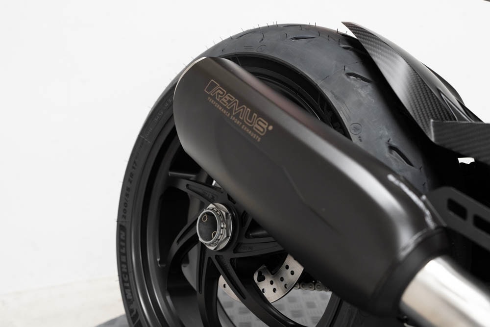 KTM 1390 Super Duke RR Edition-showroom-element-3
