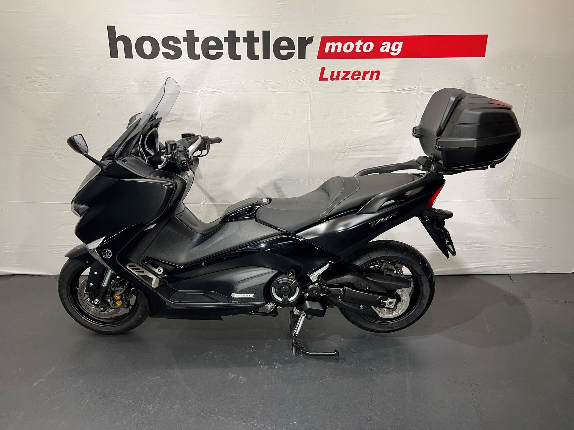 YAMAHA T-MAX XP-showroom-element-3