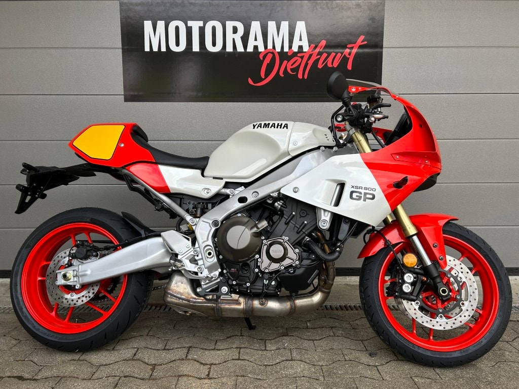 YAMAHA XSR 900 GP