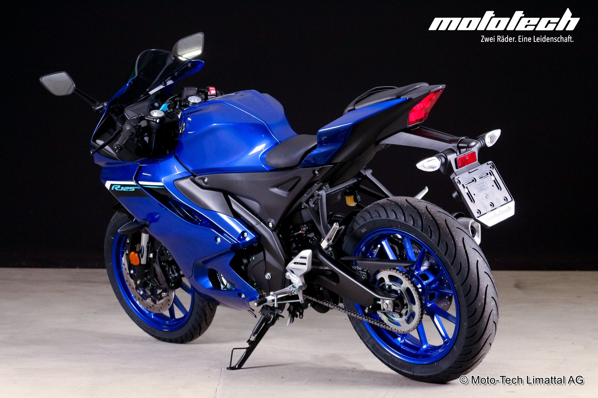 YAMAHA YZF-R 125 ABS-showroom-element-3