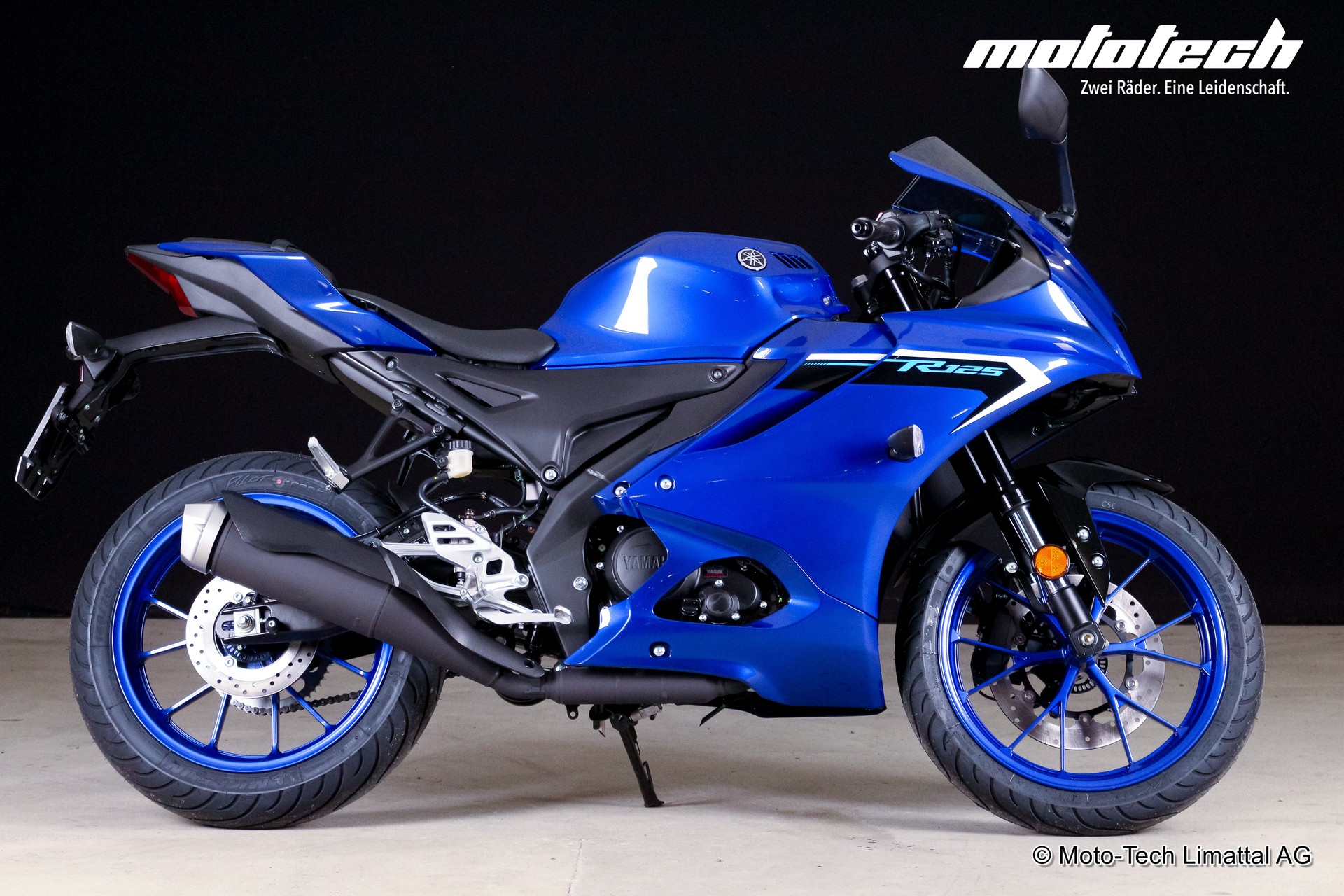 YAMAHA YZF-R 125 ABS-showroom-element-1