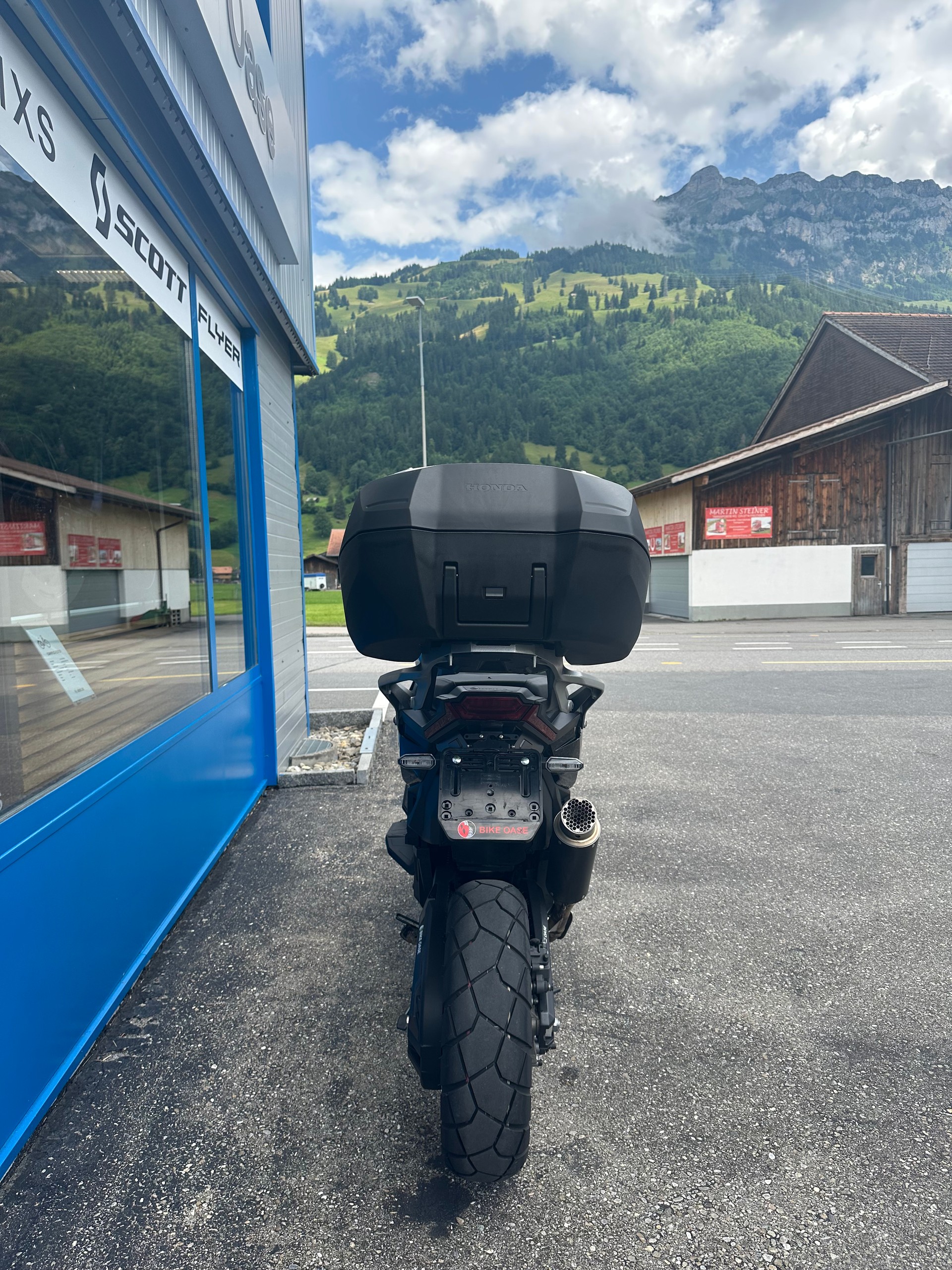 HONDA X-ADV 750-image-4
