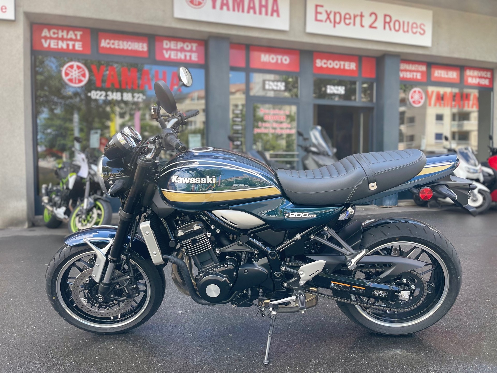 KAWASAKI Z 900 RS-showroom-element-3