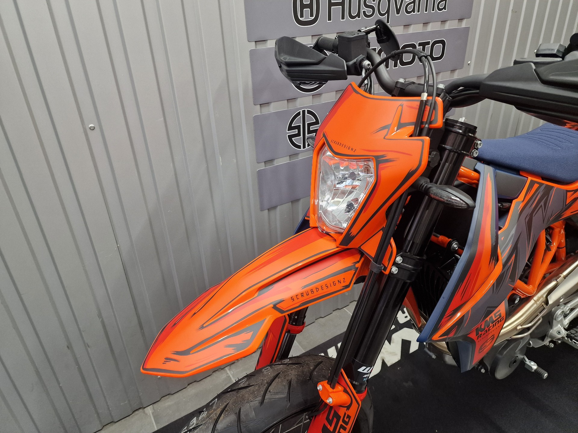 KTM 690 SMC R-image-5