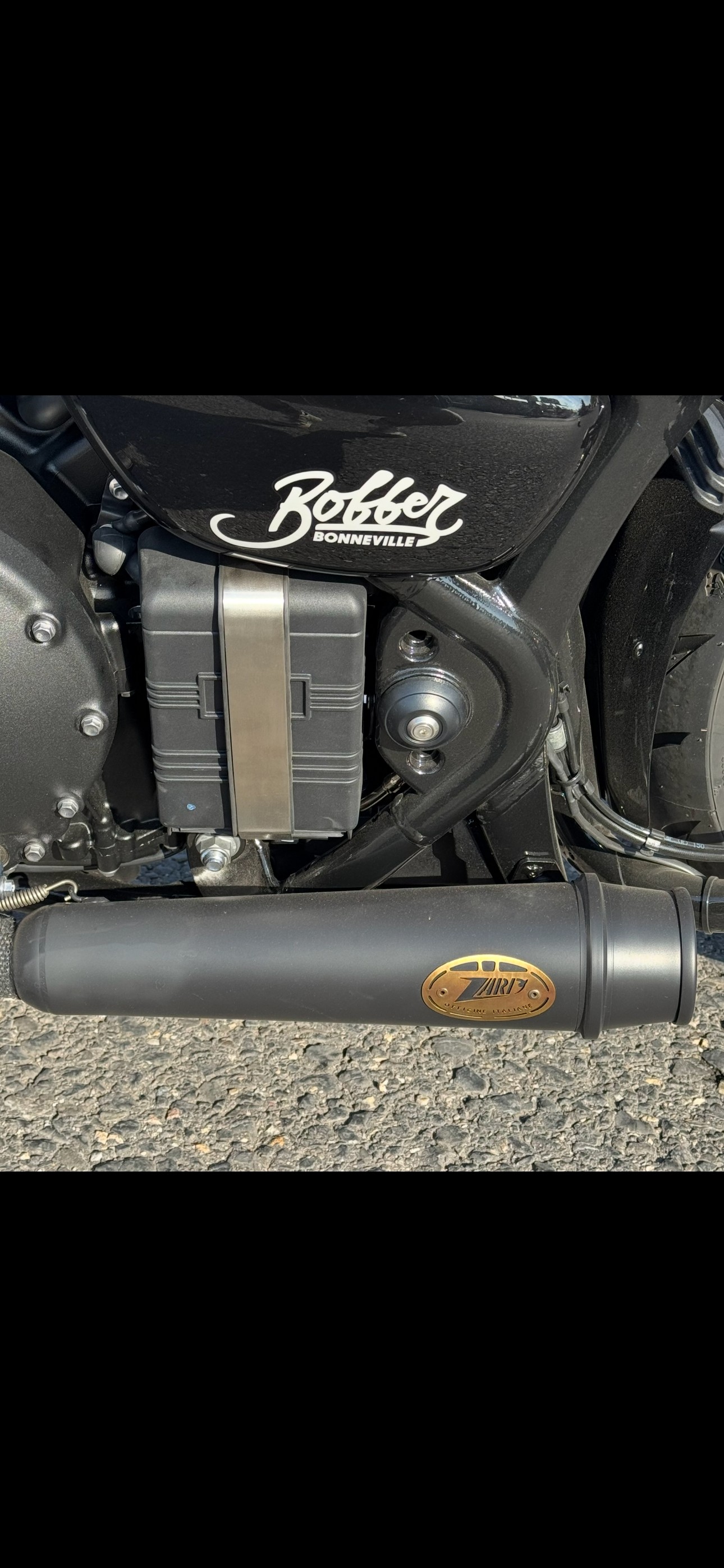 TRIUMPH Bonneville 1200 Bobber-image-6