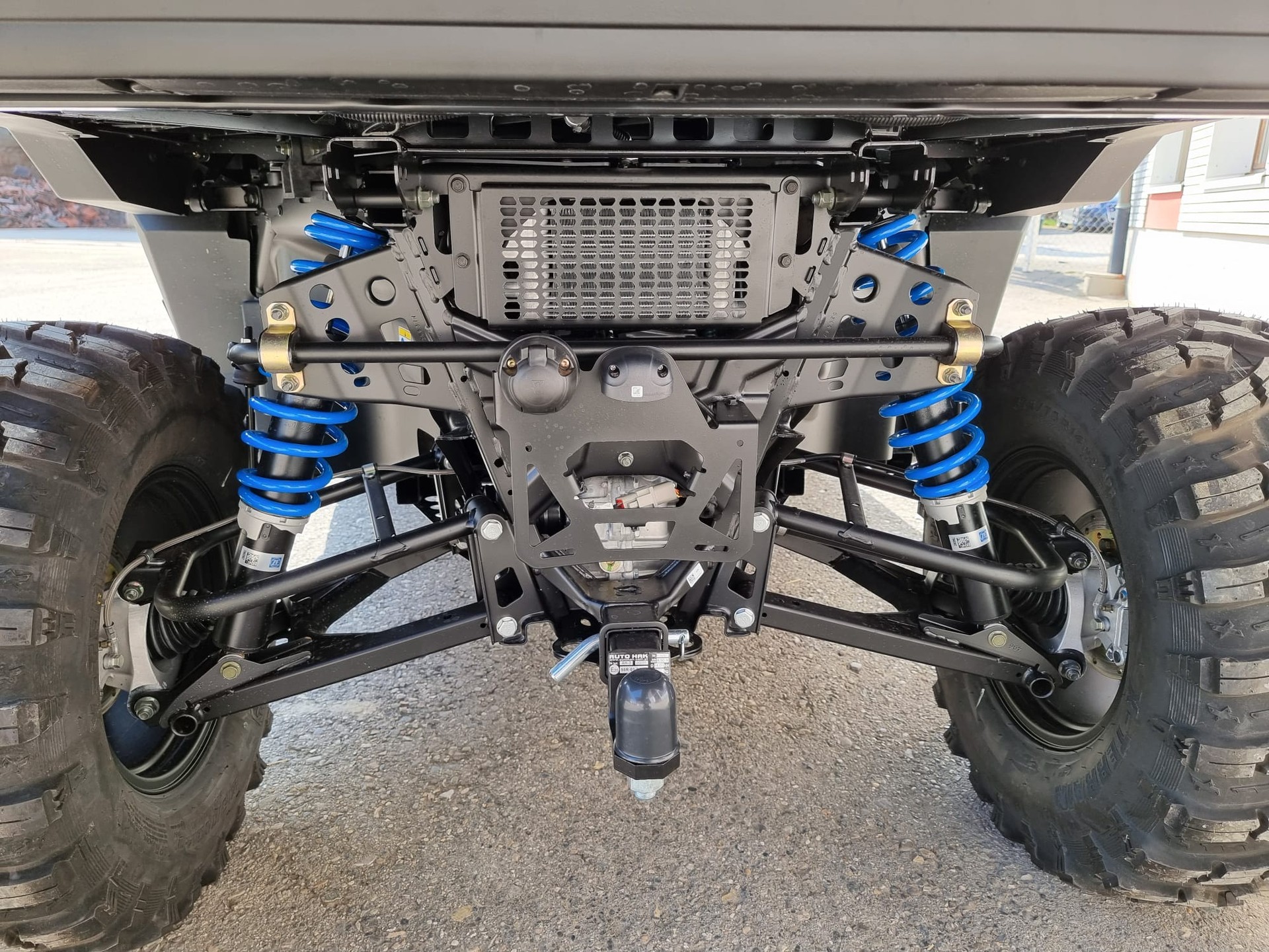 POLARIS EV Kinetic-image-5