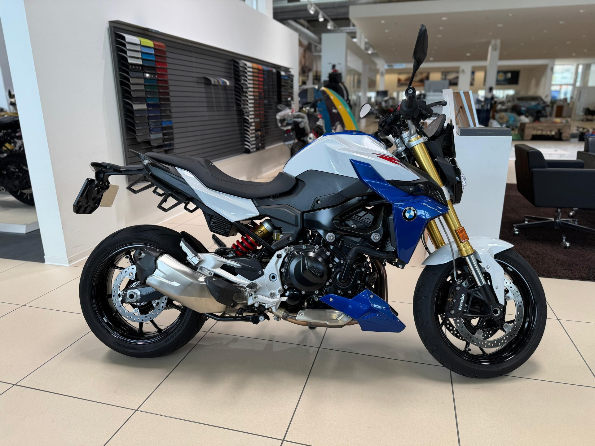 BMW F 900 R A2 Sport