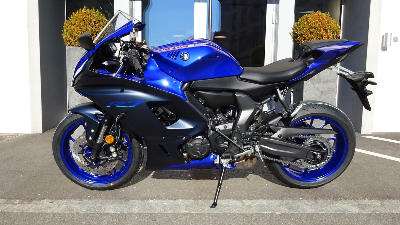 YAMAHA YZF-R7 - acheter un véhicule d'occasion | MotoScout24