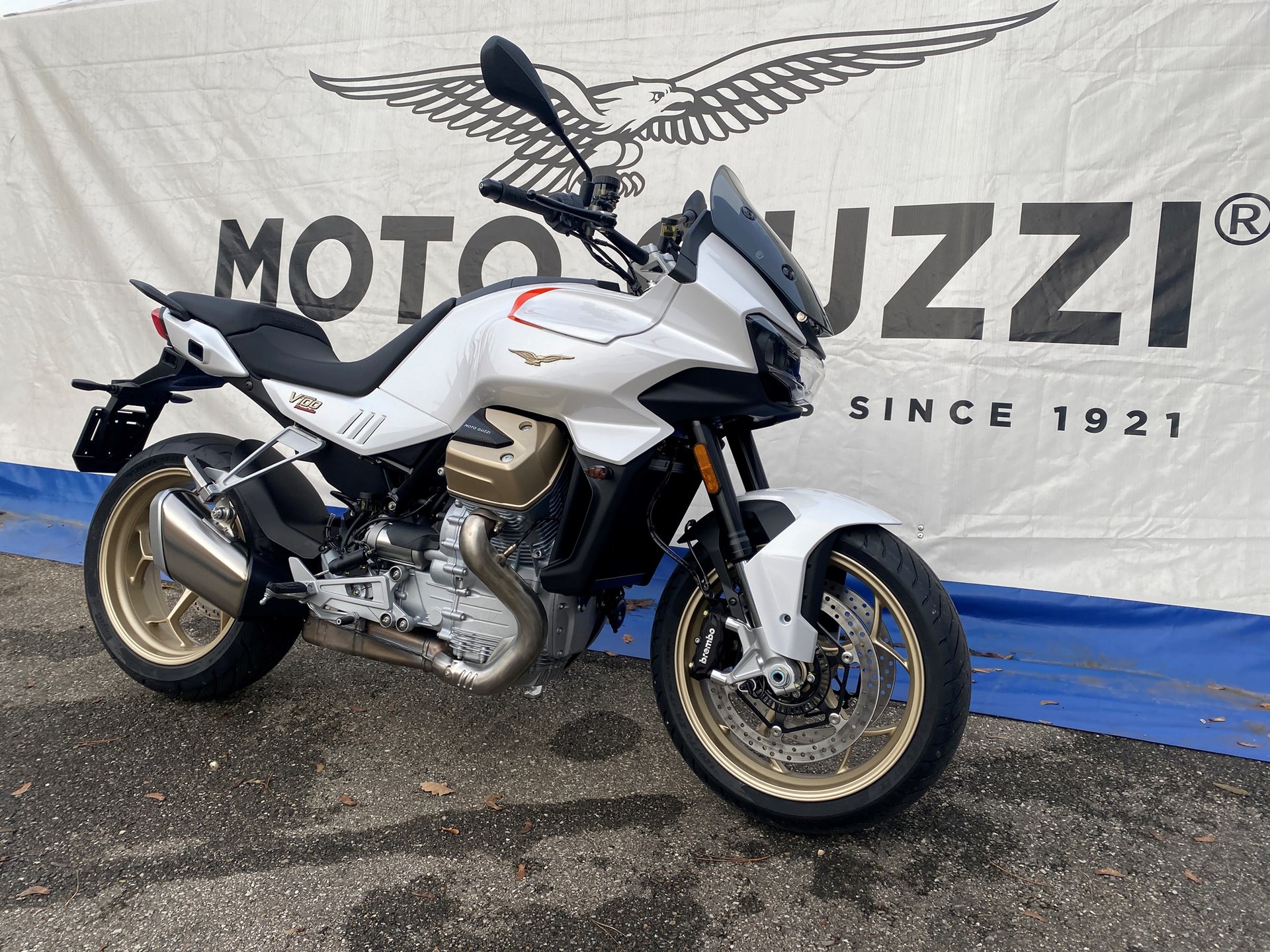 MOTO GUZZI V100 Mandello