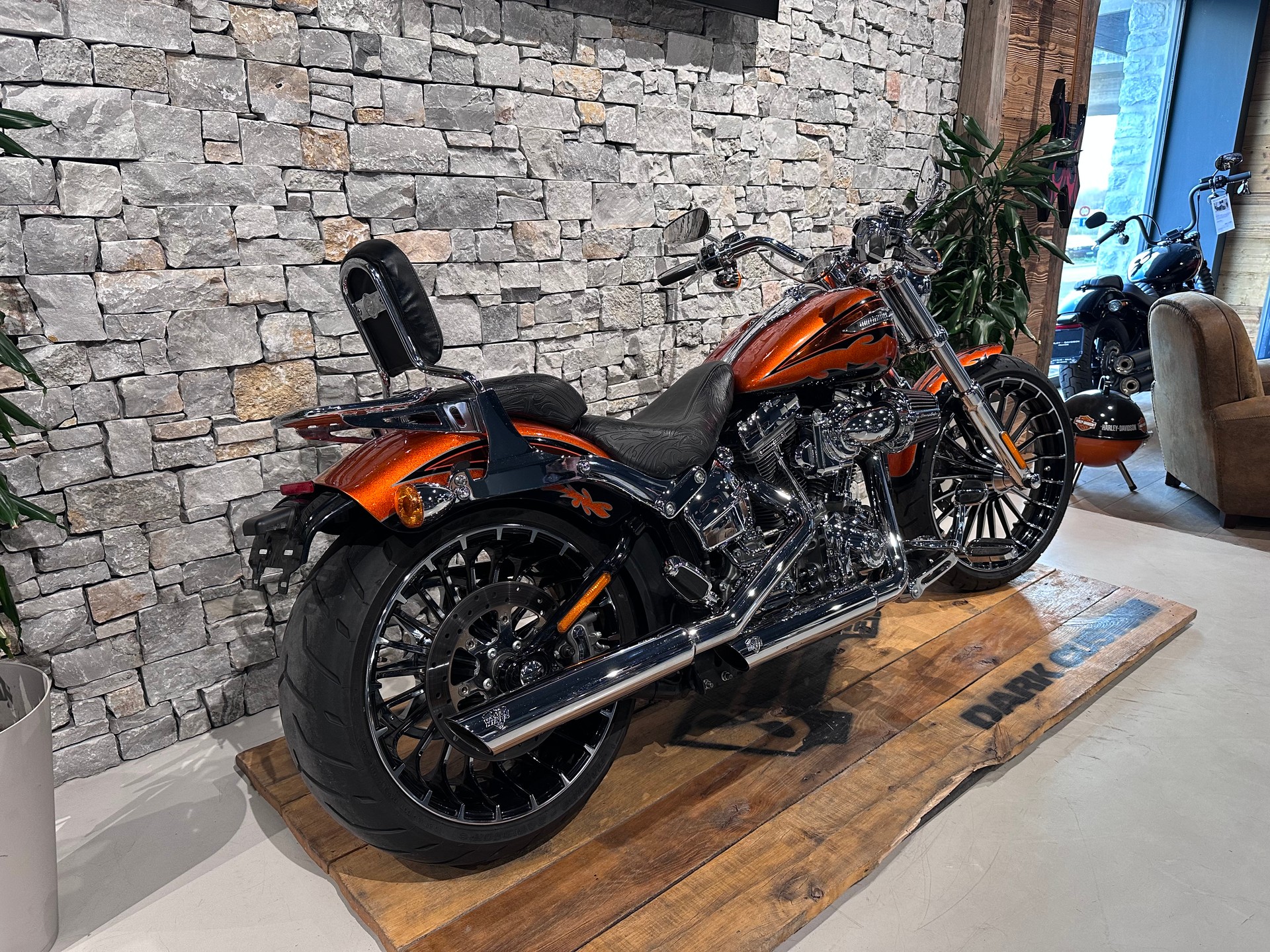 HARLEY-DAVIDSON FXSBSE Softail Breakout ABS CVO-showroom-element-2