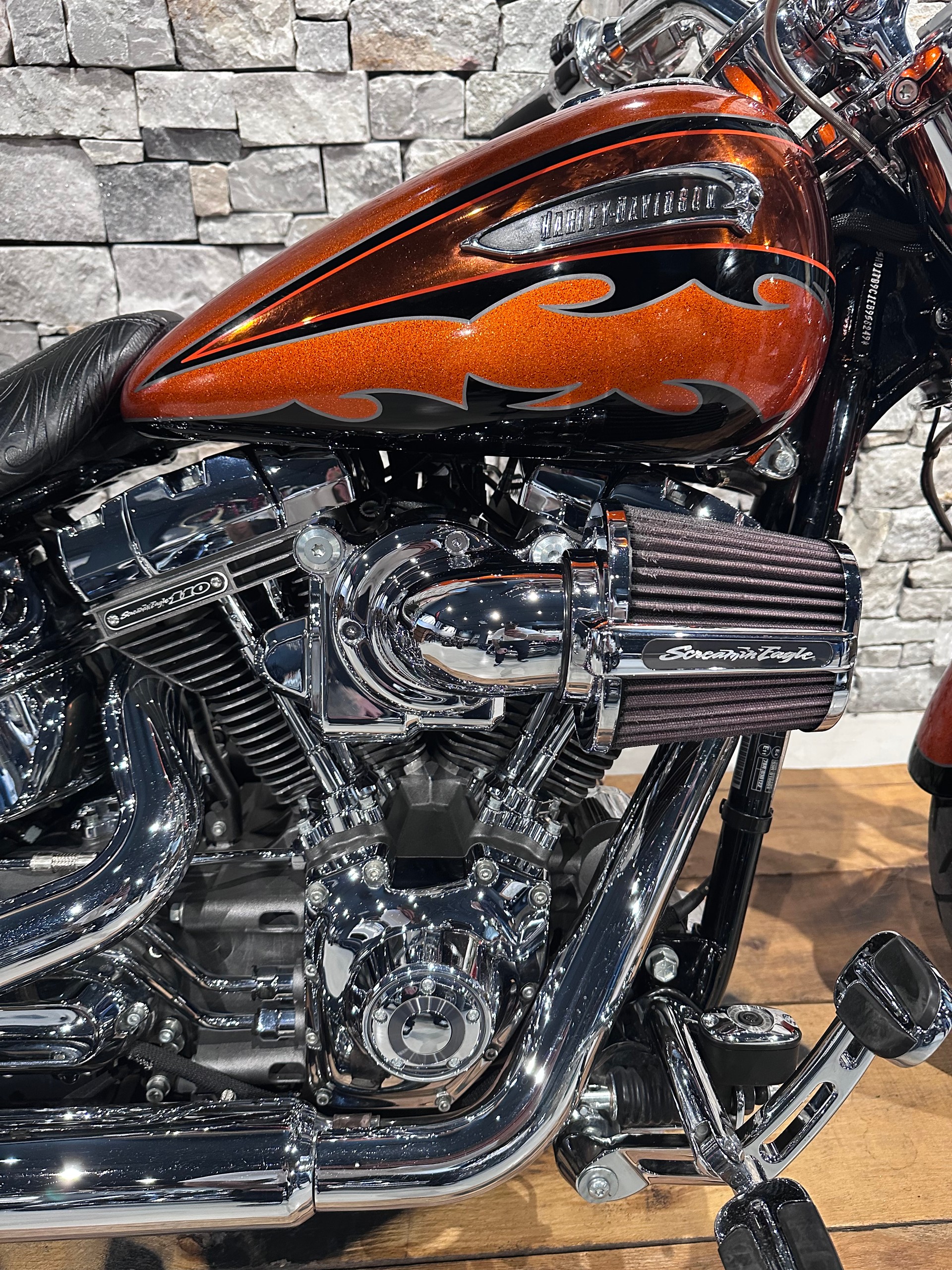 HARLEY-DAVIDSON FXSBSE Softail Breakout ABS CVO-showroom-element-3