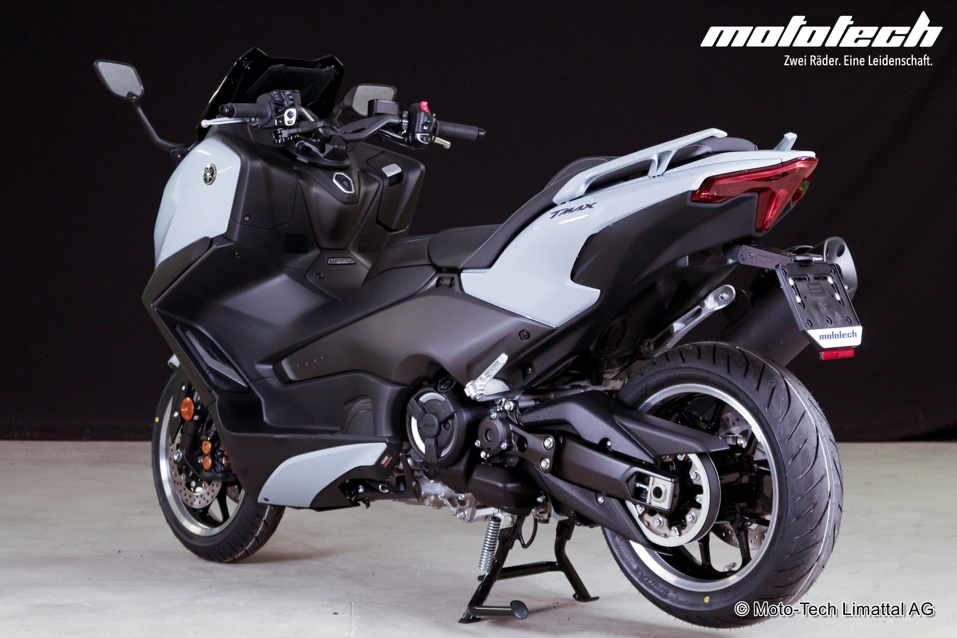 YAMAHA T-MAX Tech-Max XP 560-showroom-element-3