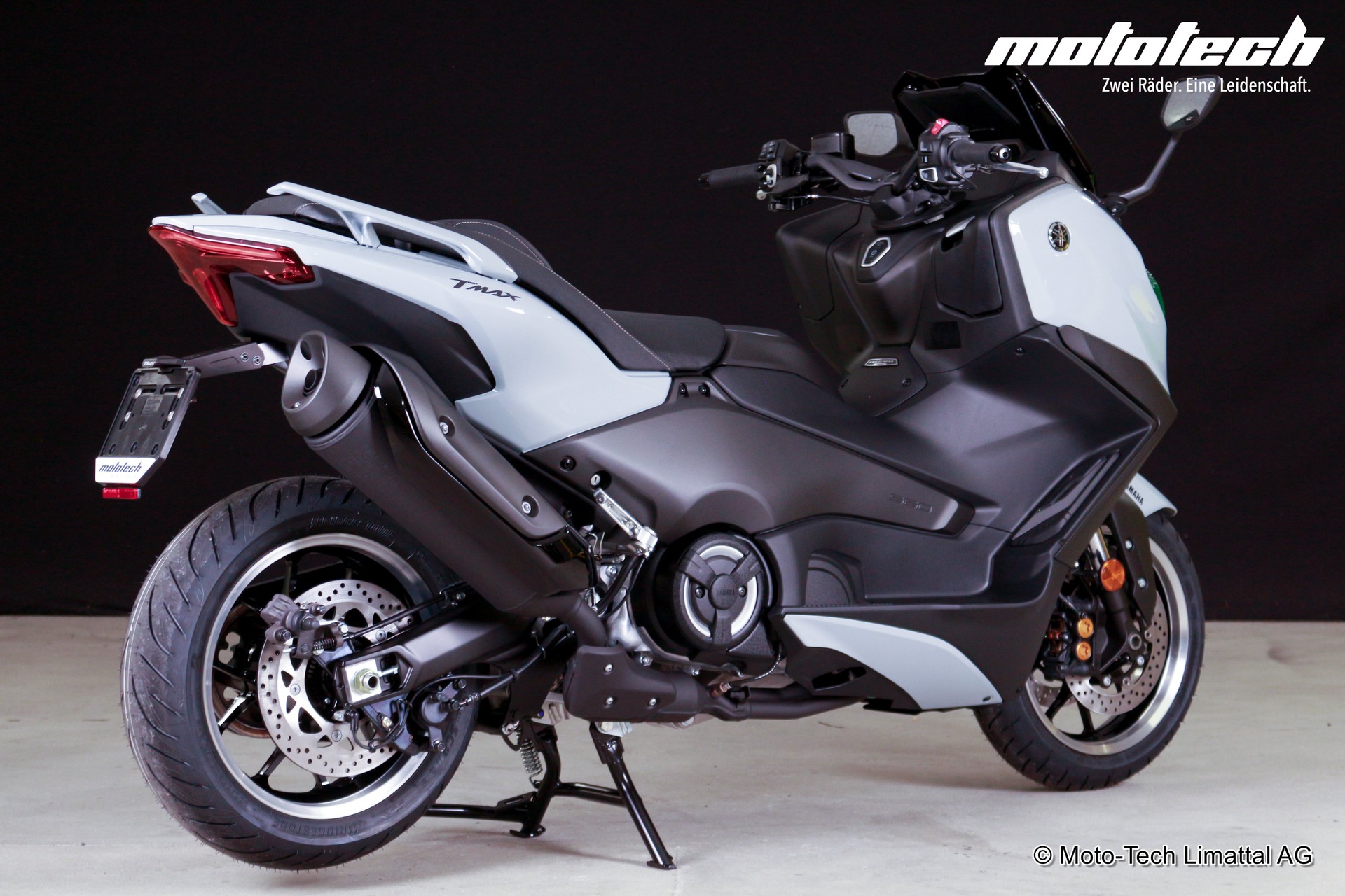 YAMAHA T-MAX Tech-Max XP 560-showroom-element-2
