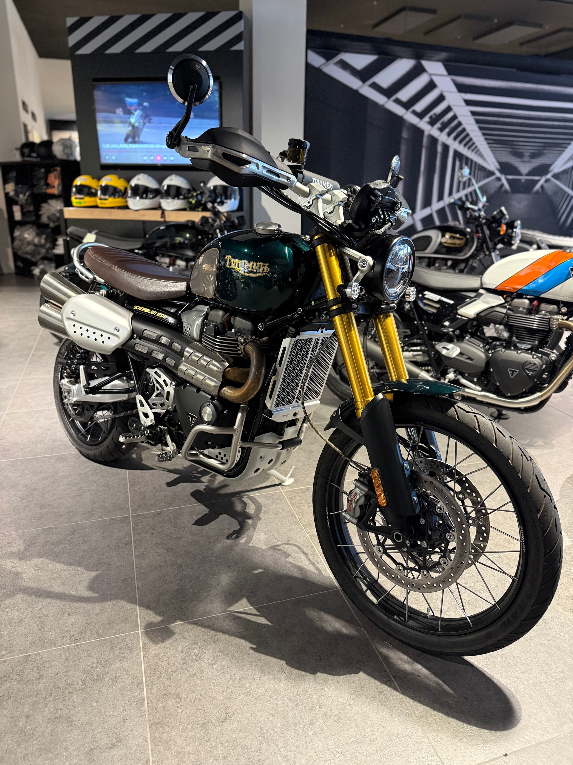 TRIUMPH Scrambler 1200 Steve McQuenn Edition