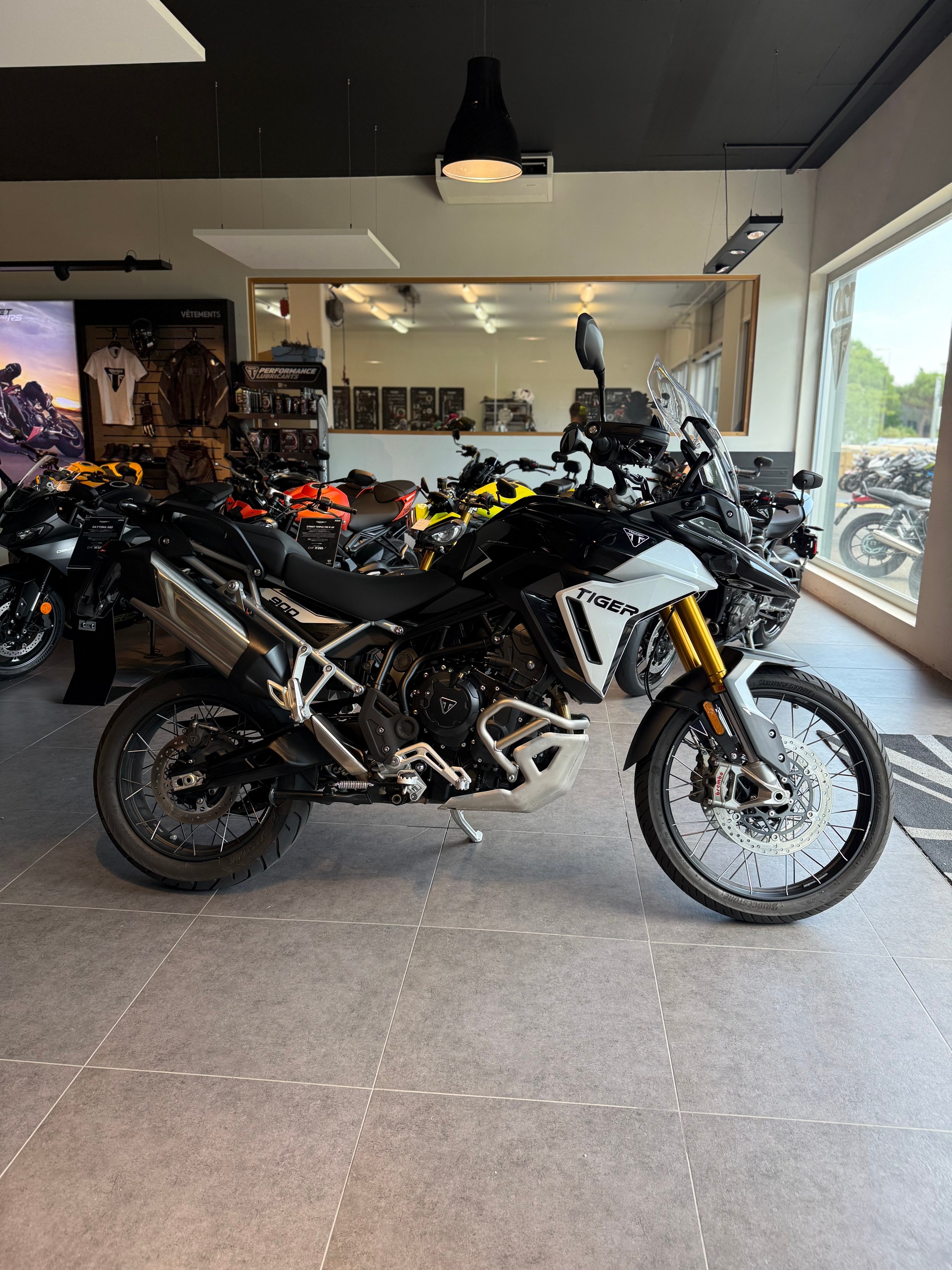 TRIUMPH Tiger 900 Rally Pro-showroom-element-1