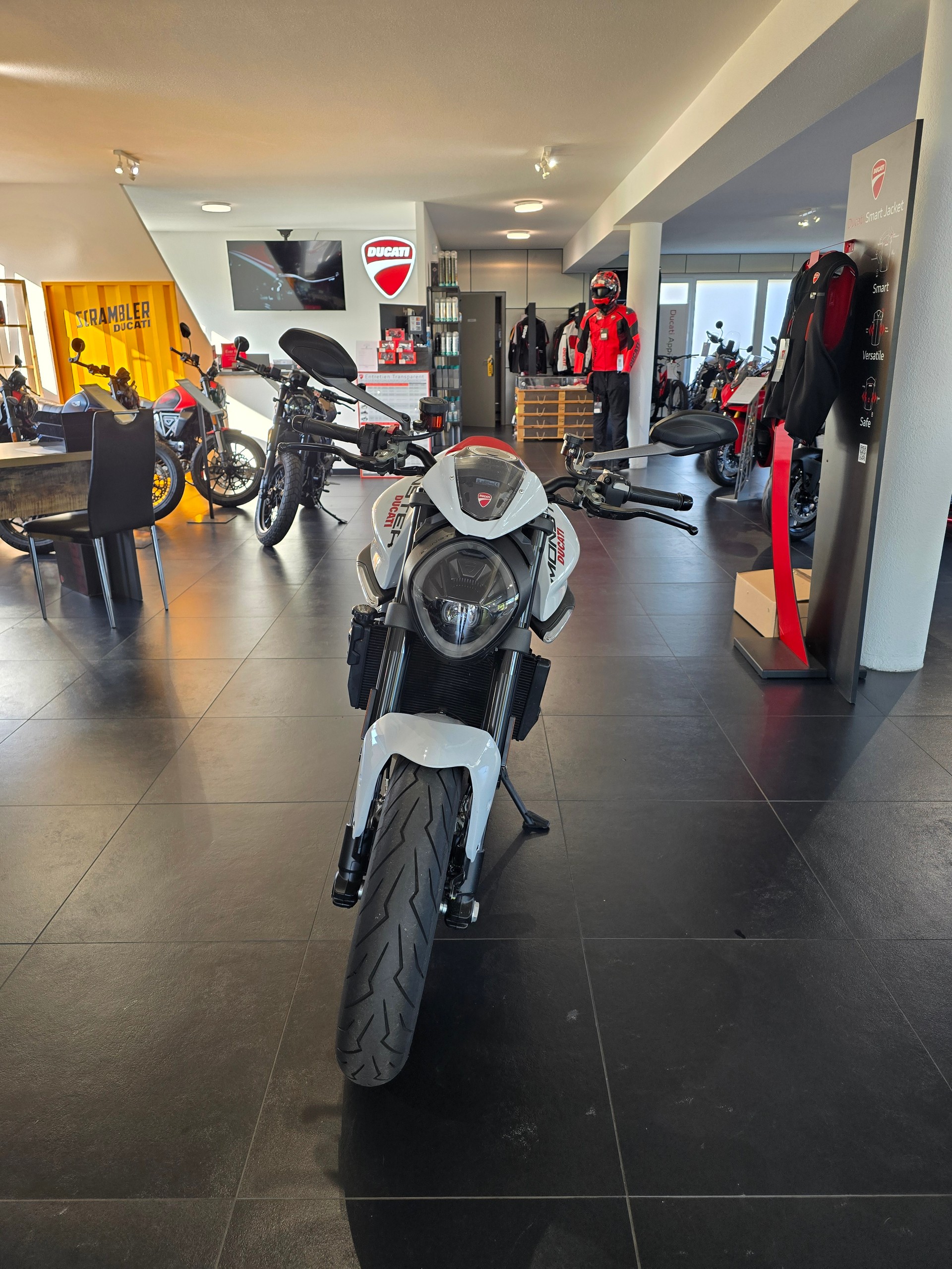 DUCATI Monster + 937 (35KW)-showroom-element-2