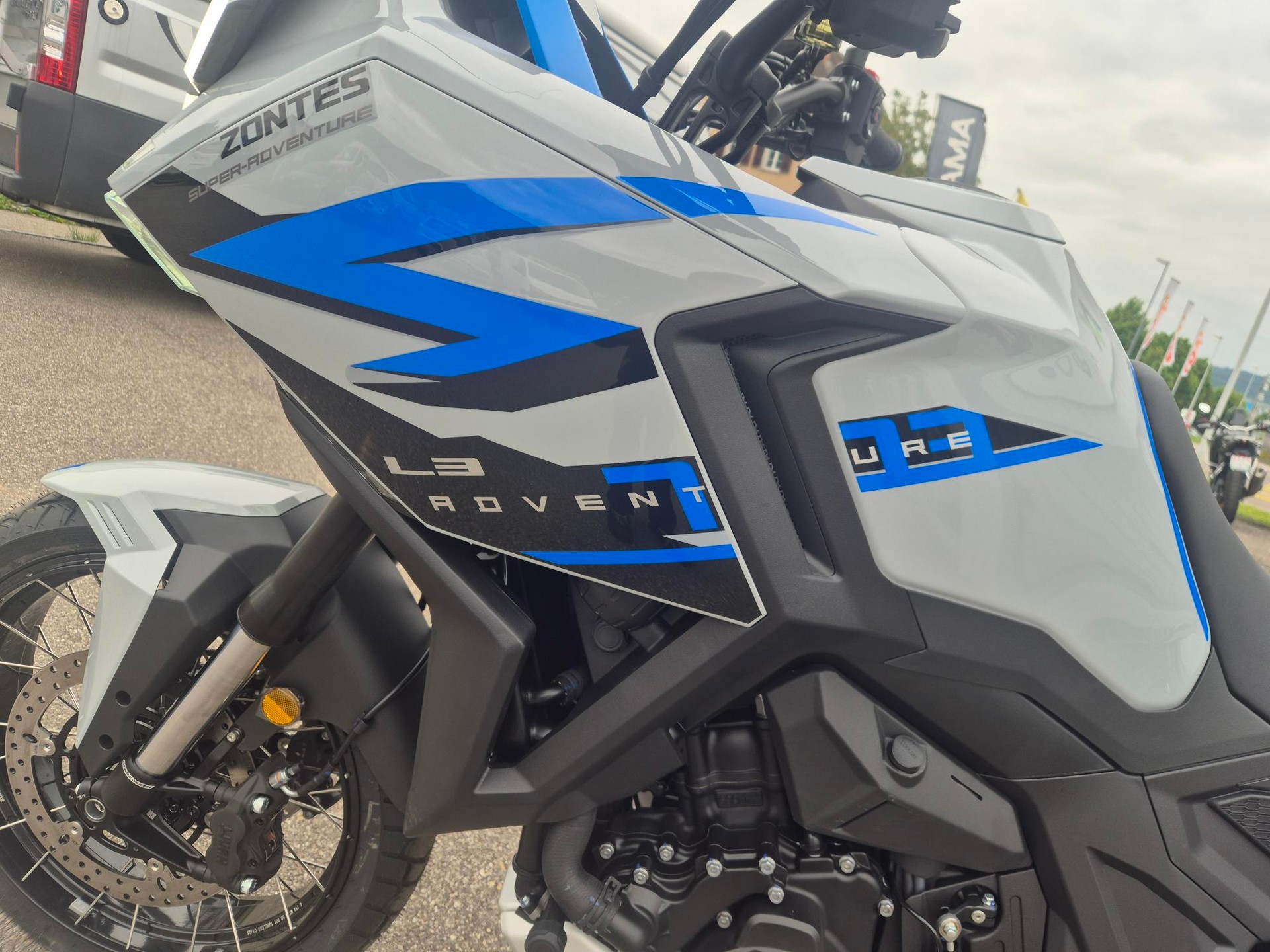 ZONTES 703F  ADV-showroom-element-3