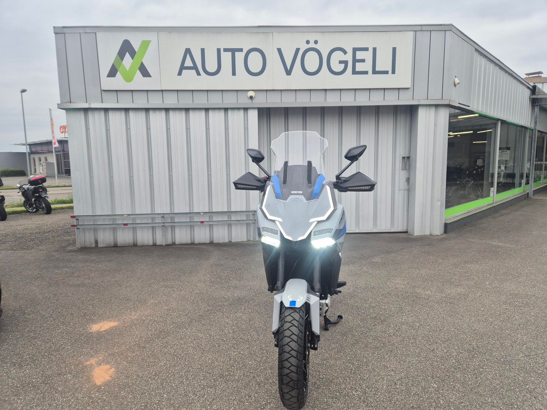 ZONTES 703F  ADV-showroom-element-2