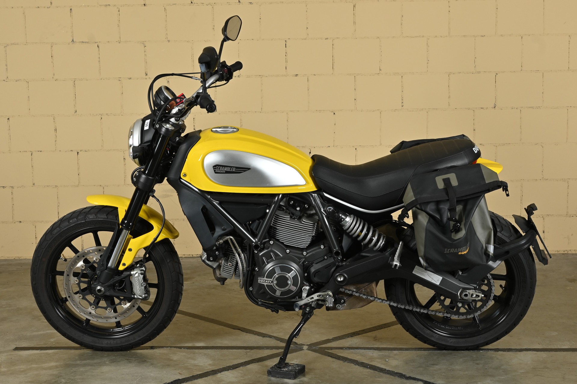 DUCATI ABS Classic-image-2