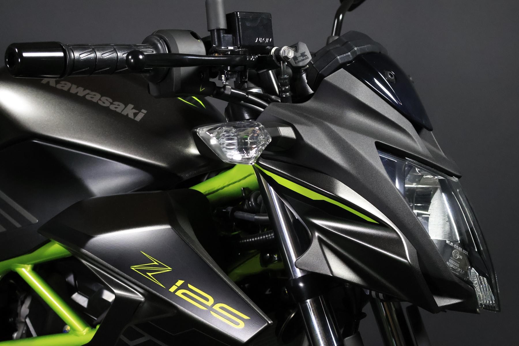 KAWASAKI Z 125-showroom-element-3