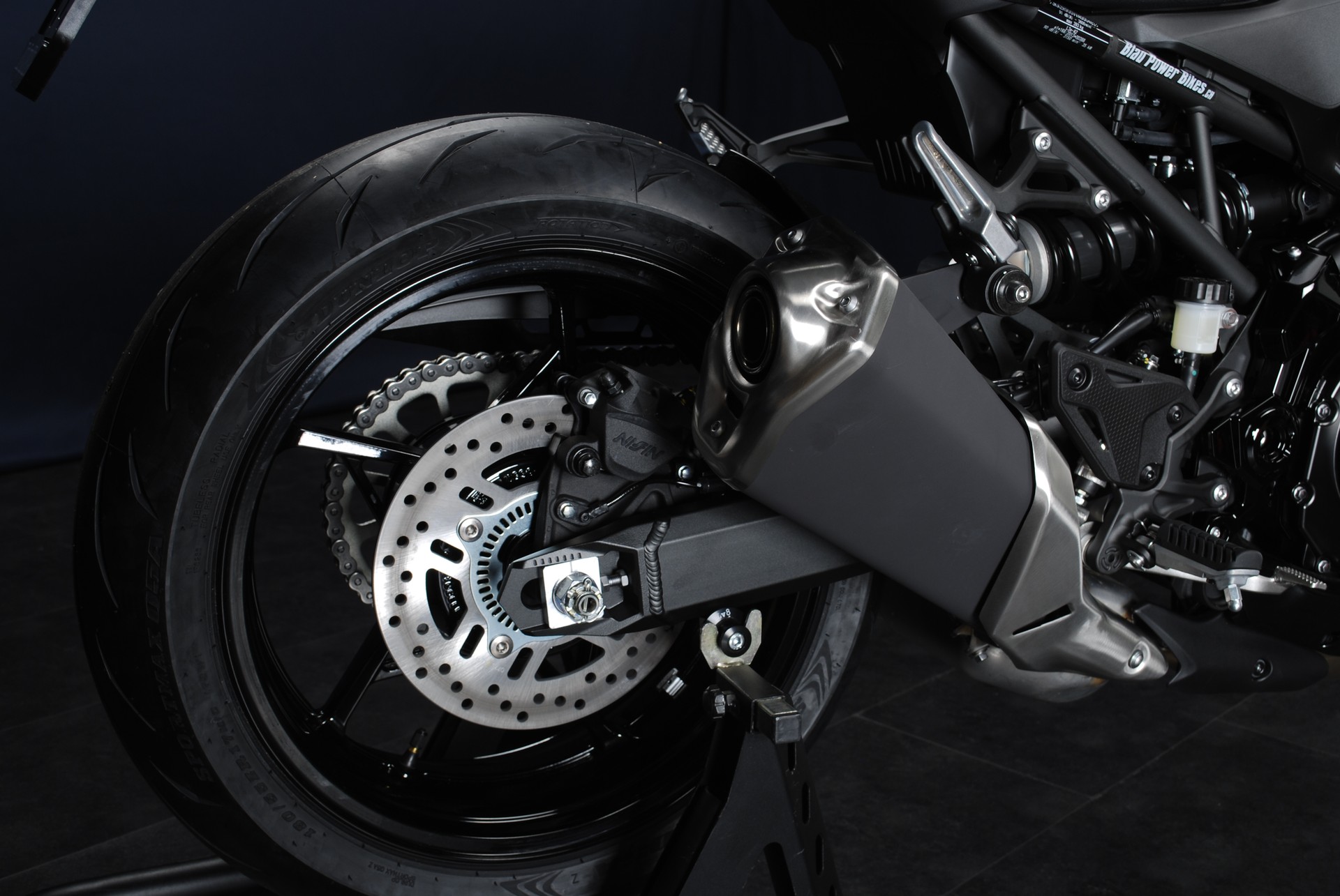 KAWASAKI Z 900 (70kW) MY25 - 35 kW möglich-showroom-element-1