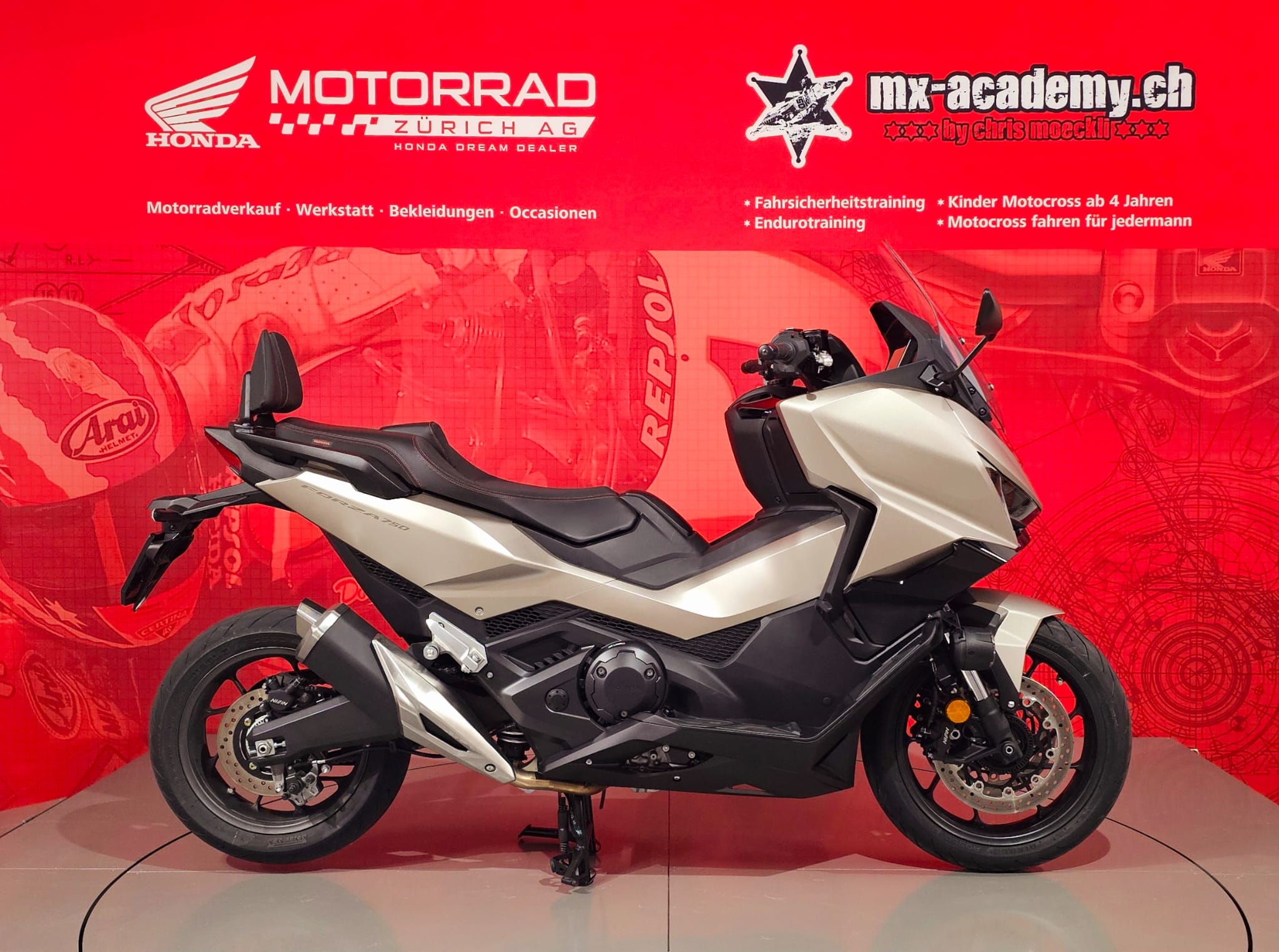 HONDA FORZA, Scooter acquistare un veicolo usato MotoScout24