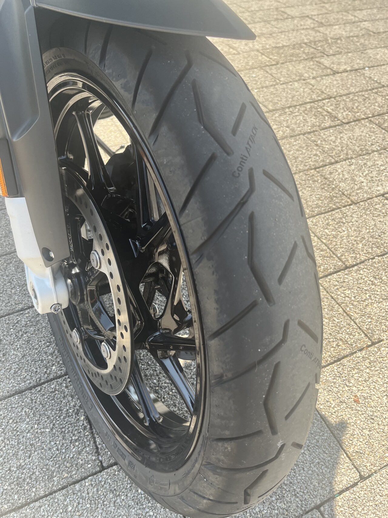 BMW R 1250 GS Triple Black-image-5