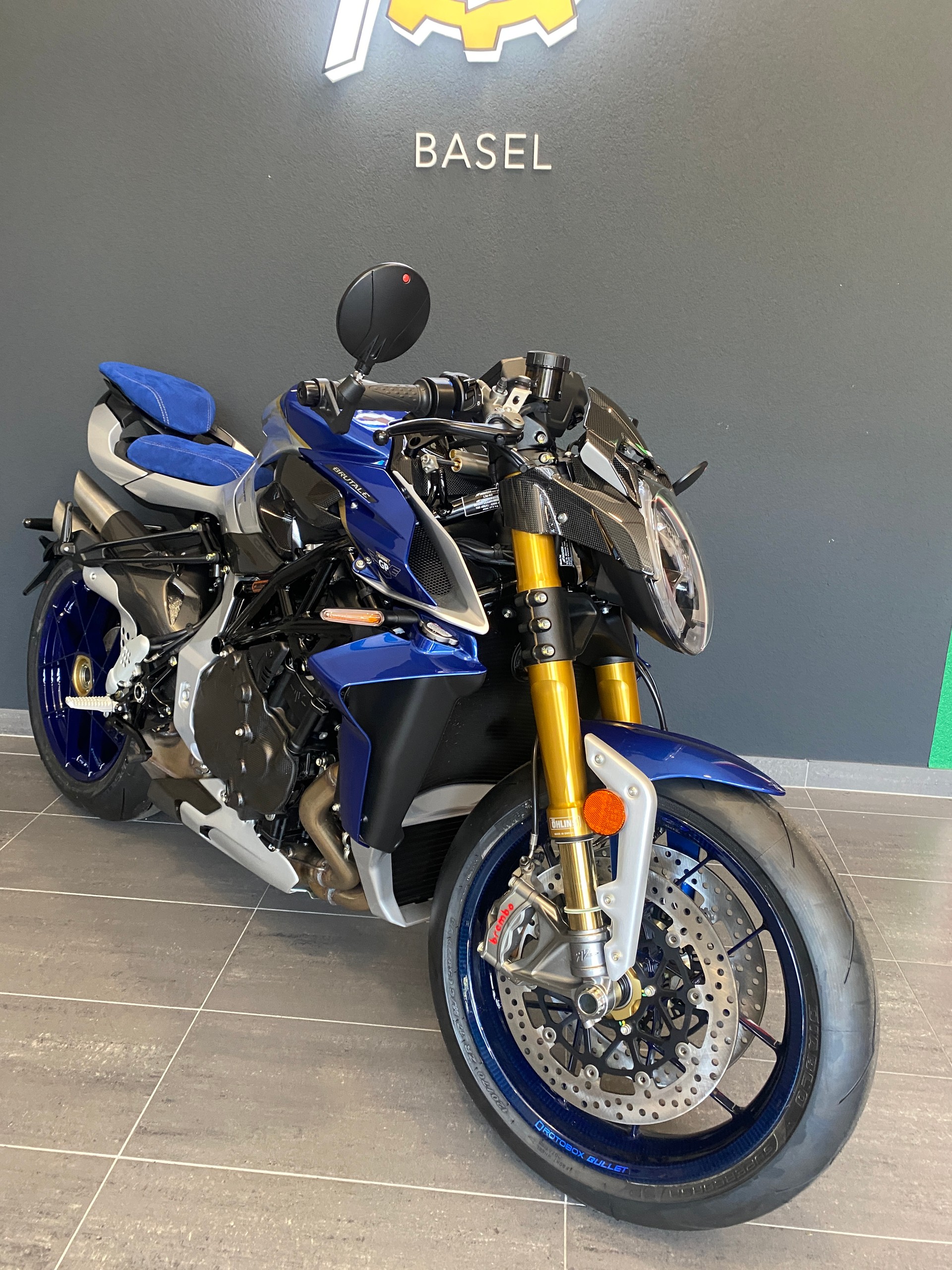 MV AGUSTA B4 Brutale 1000 RR Assen Nr. 13/300-showroom-element-1
