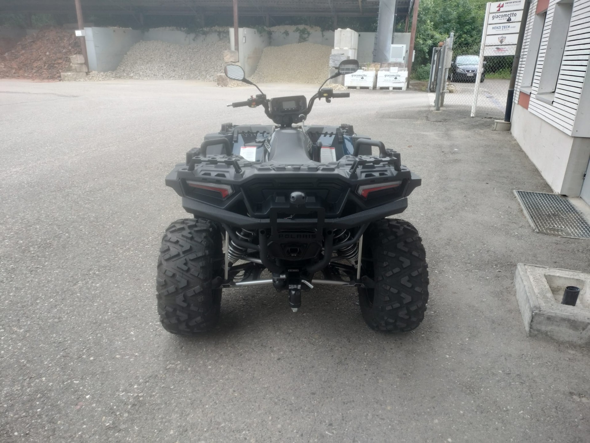 POLARIS Sportsman XP 1000S-showroom-element-3