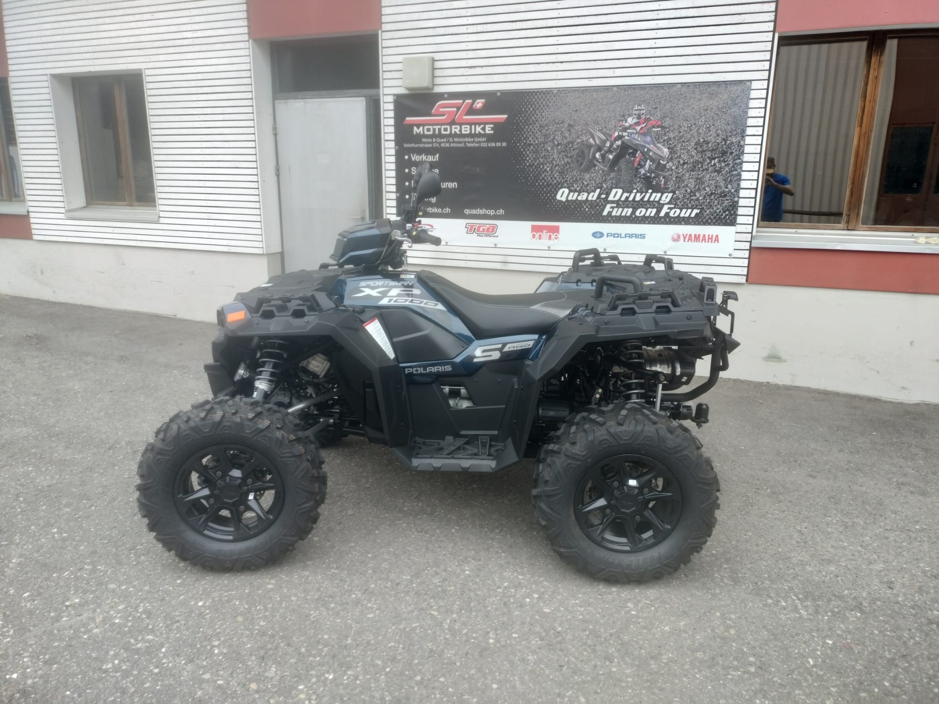 POLARIS Sportsman XP 1000S-showroom-element-2