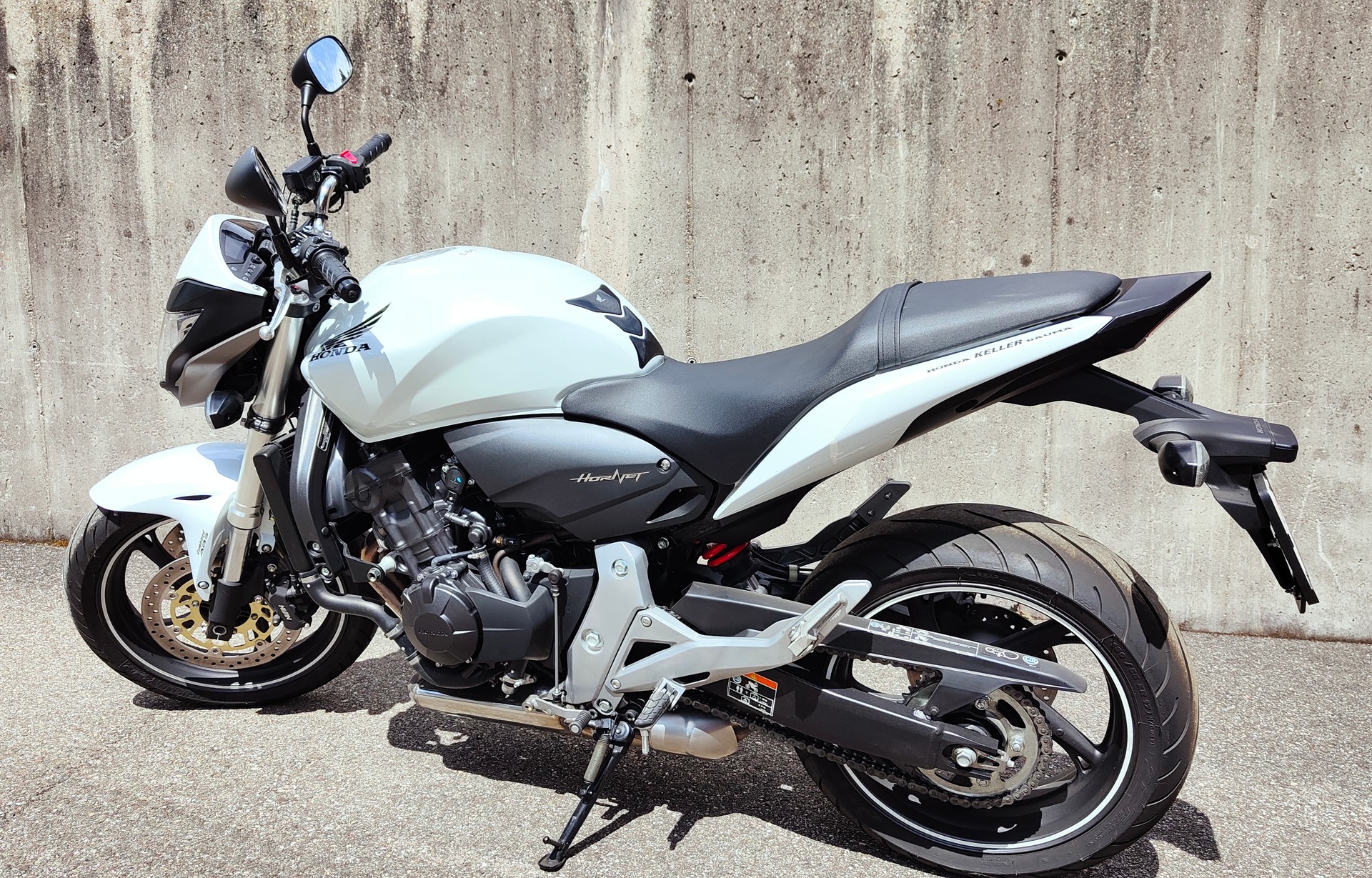 HONDA CB 600 FA Hornet Top Zustand, wenig Km-image-2