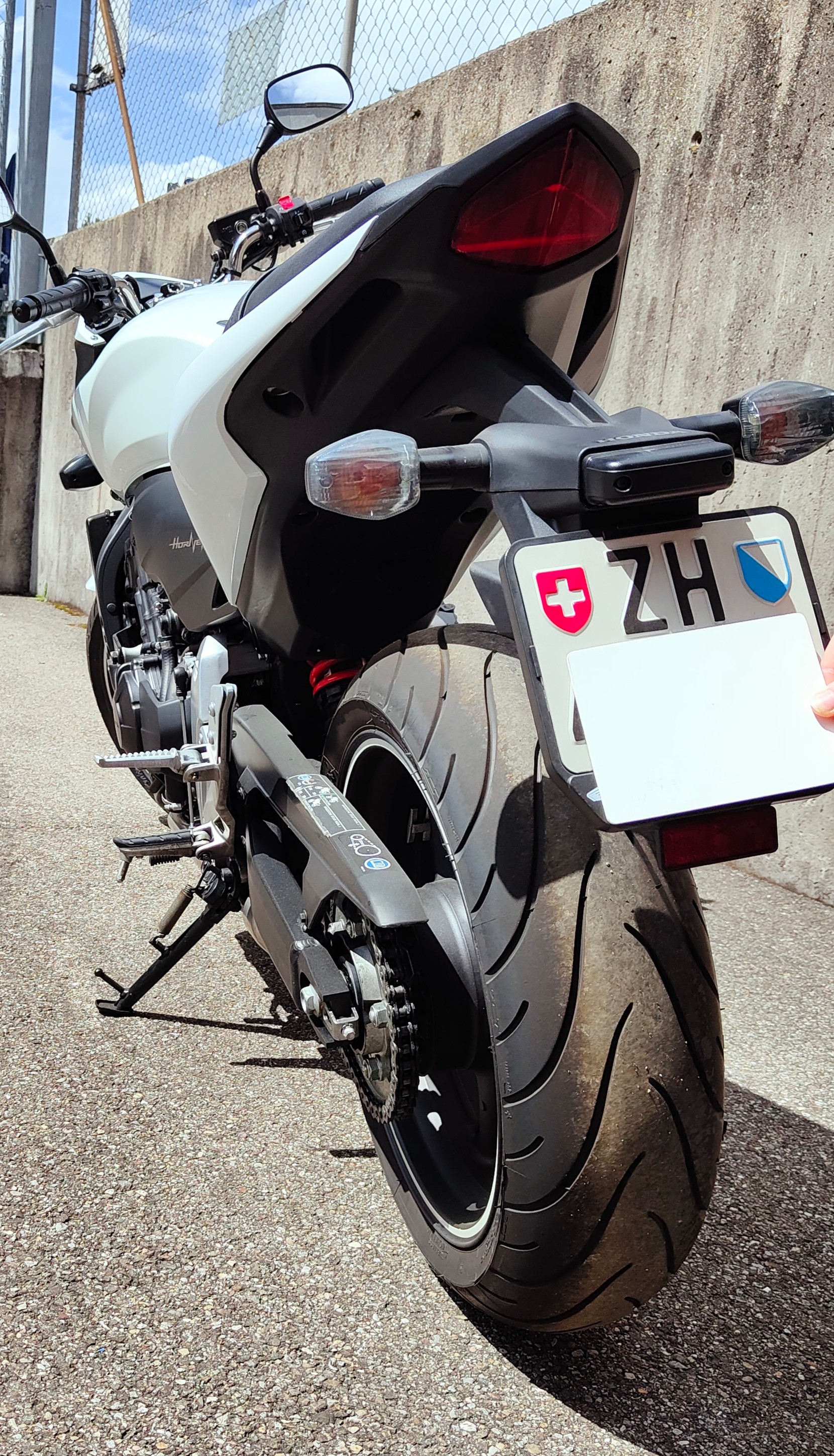HONDA CB 600 FA Hornet Top Zustand, wenig Km-image-9
